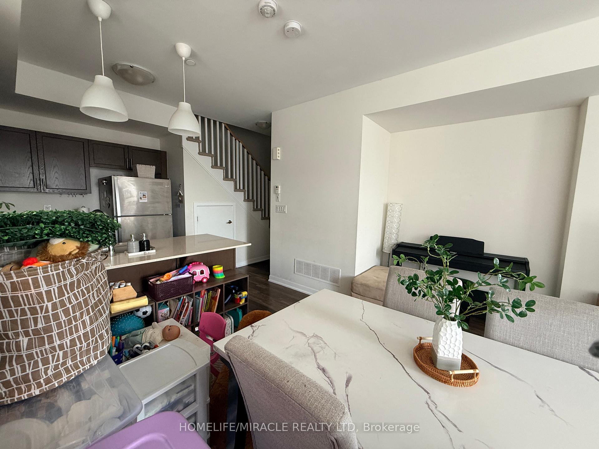 Photo 5 of Unit 323, 1460 Whites Road, Pickering, Woodlands — HOMEH