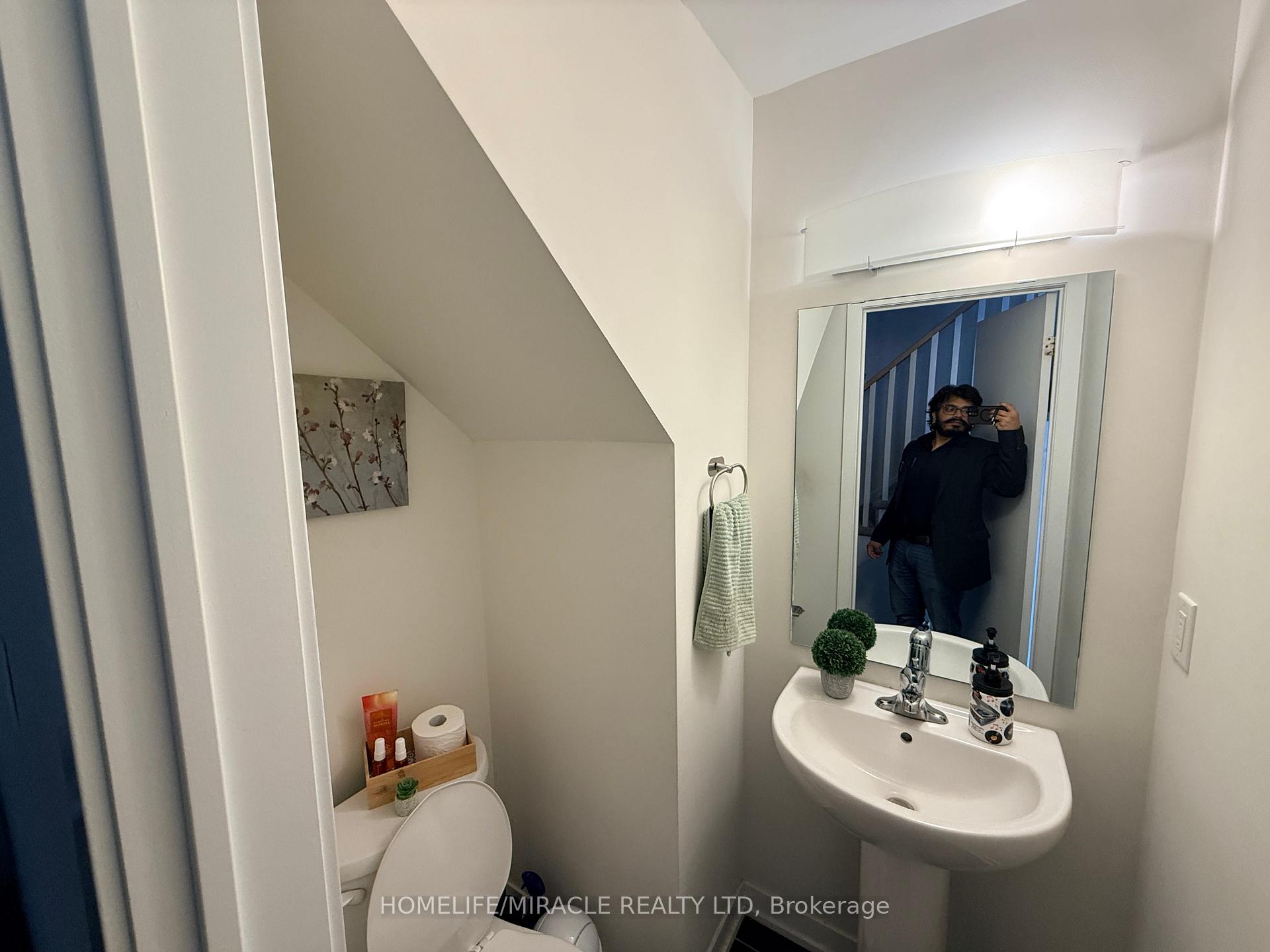 Photo 8 of Unit 323, 1460 Whites Road, Pickering, Woodlands — HOMEH