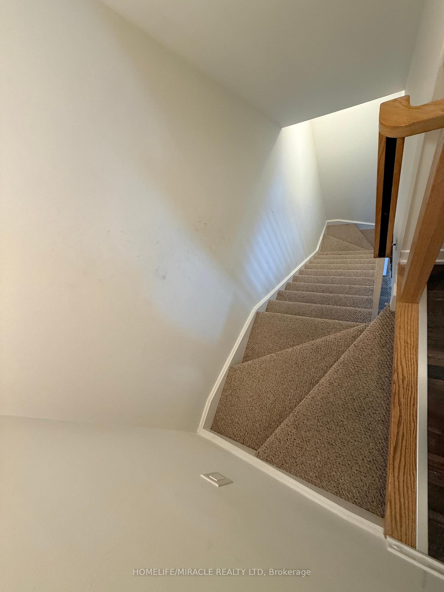 Photo 10 of Unit 323, 1460 Whites Road, Pickering, Woodlands — HOMEH