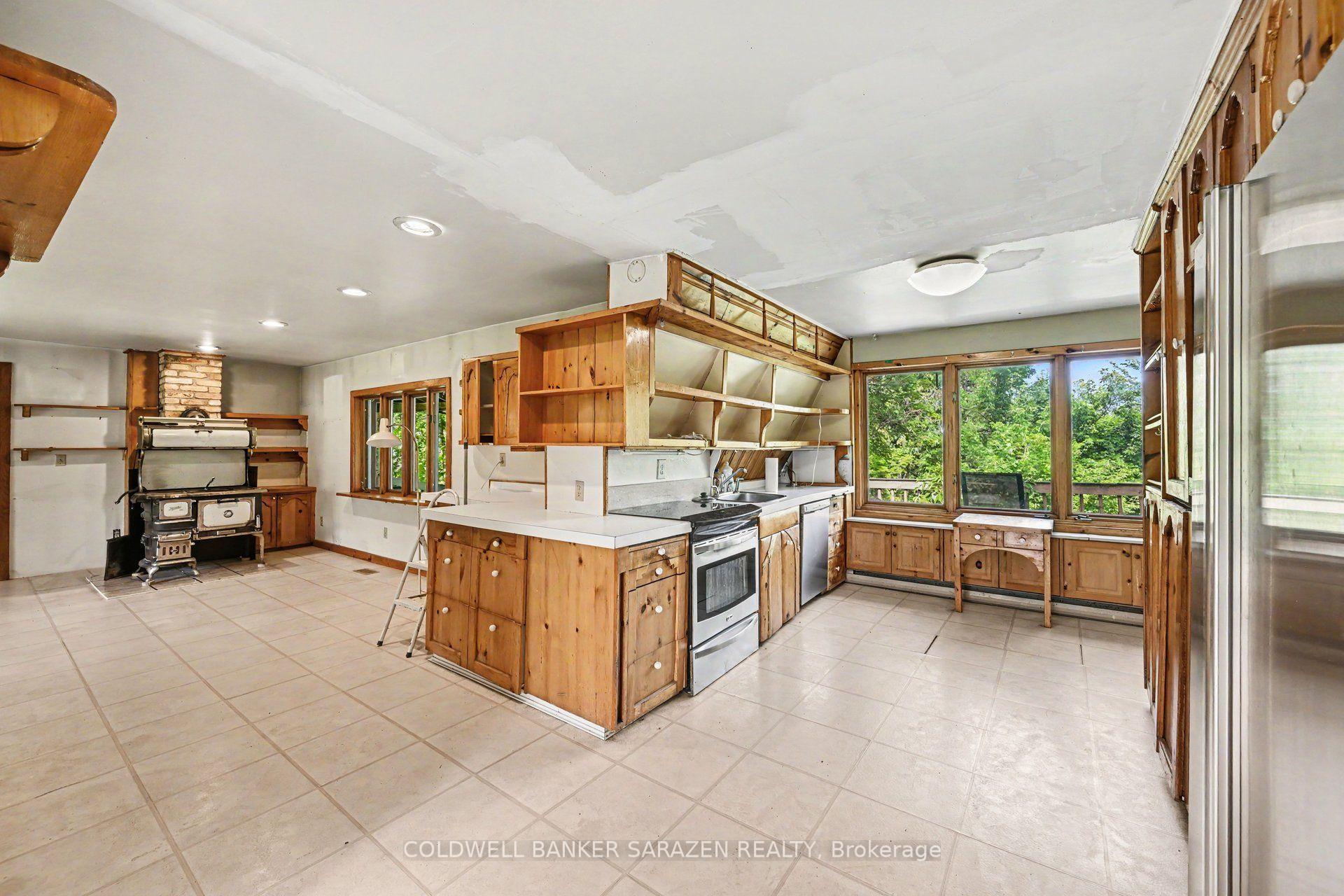 Photo 13 of 56 Lochwinnoch Road, McNab/Braeside, Mcnab/Braeside Twps — HOMEH