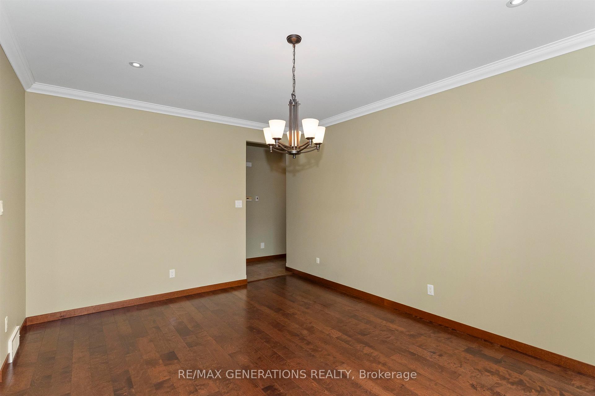 Photo 18 of 1106 Mahogany Place, Thunder Bay, Parkdale — HOMEH