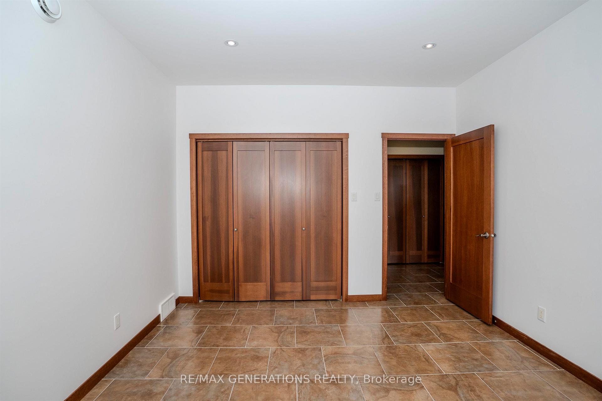 Photo 26 of 1106 Mahogany Place, Thunder Bay, Parkdale — HOMEH