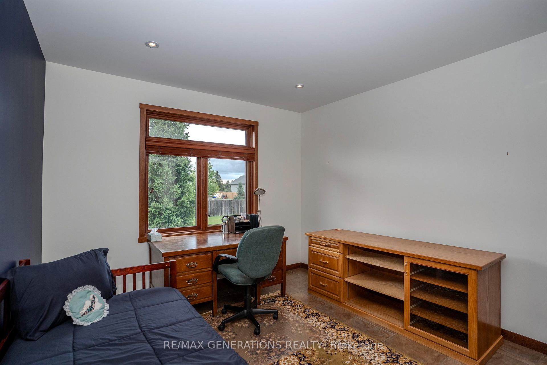 Photo 29 of 1106 Mahogany Place, Thunder Bay, Parkdale — HOMEH