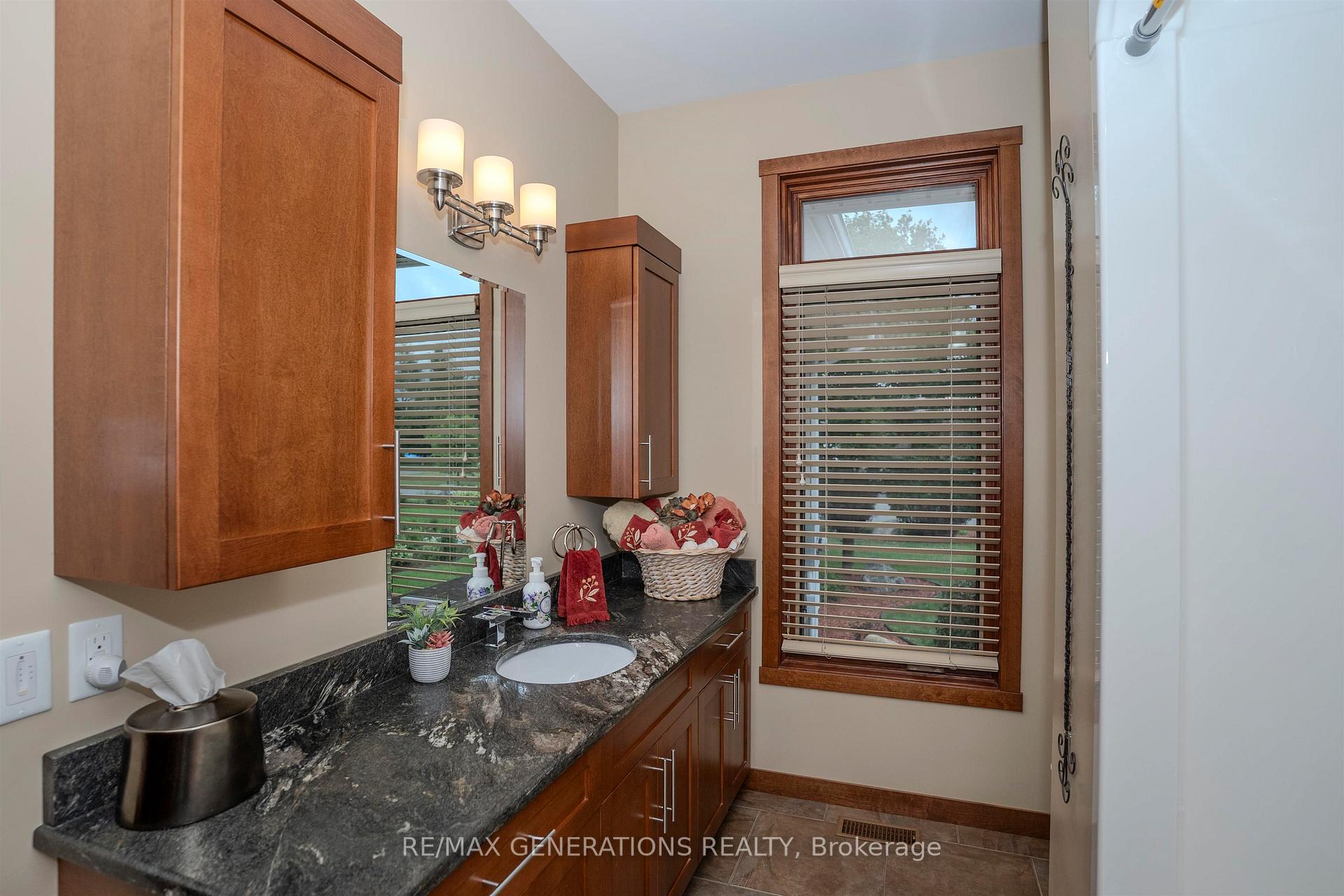 Photo 30 of 1106 Mahogany Place, Thunder Bay, Parkdale — HOMEH