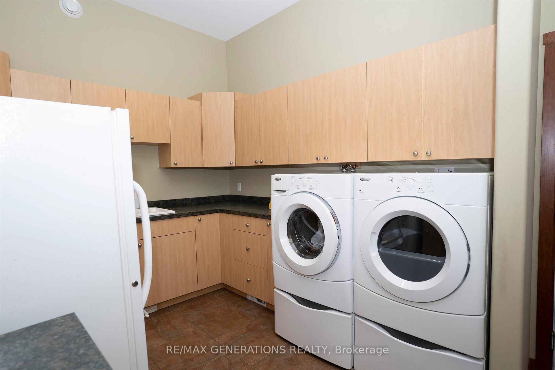 Photo 32 of 1106 Mahogany Place, Thunder Bay, Parkdale — HOMEH