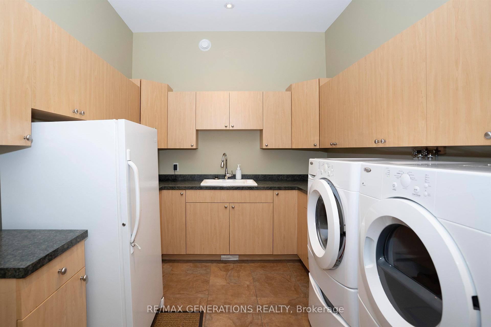 Photo 33 of 1106 Mahogany Place, Thunder Bay, Parkdale — HOMEH