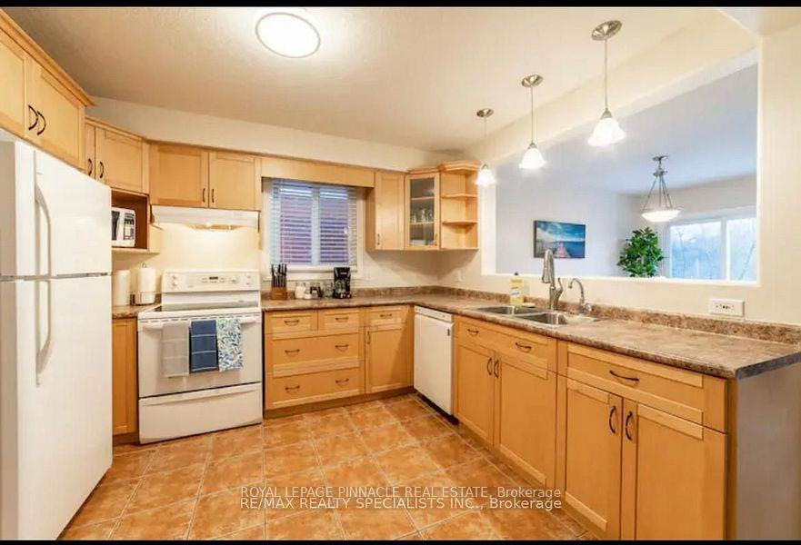 Photo 7 of 60 Everglade Crescent, Kitchener, Larentian West — HOMEH