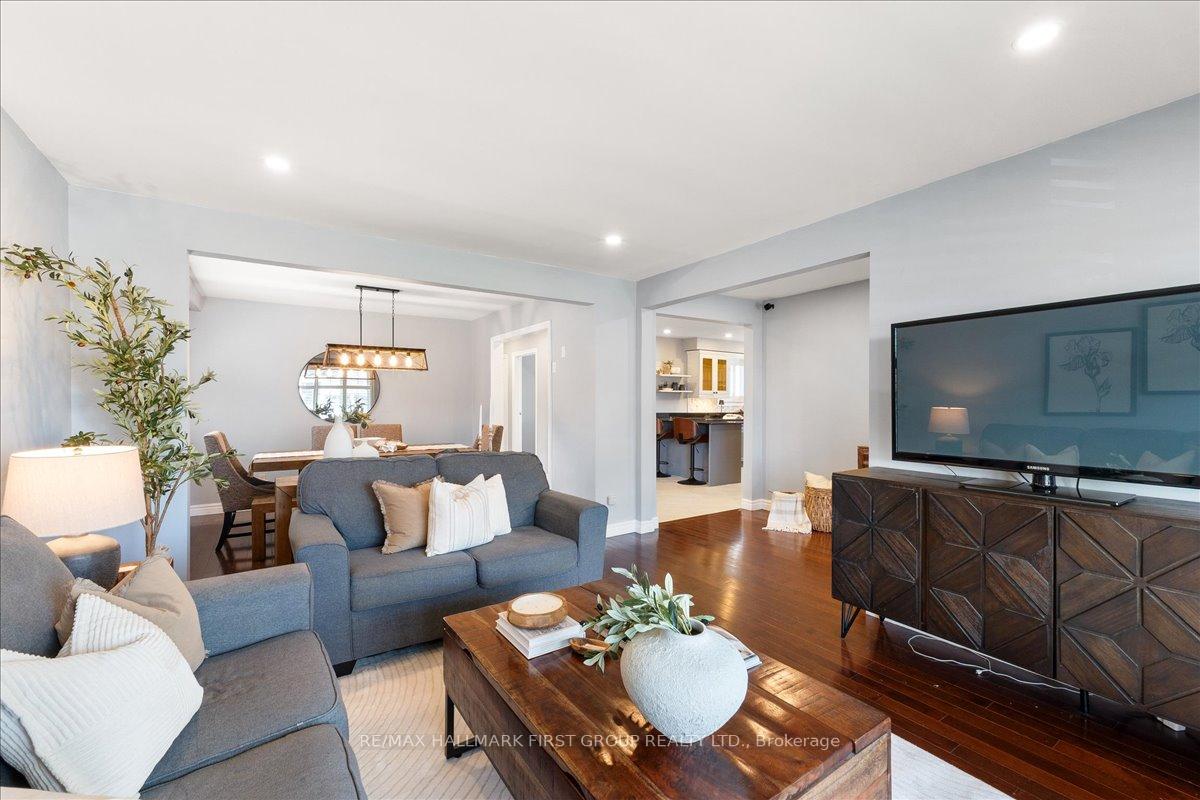 Photo 6 of 1288 Old Orchard Avenue, Pickering, Bay Ridges — HOMEH
