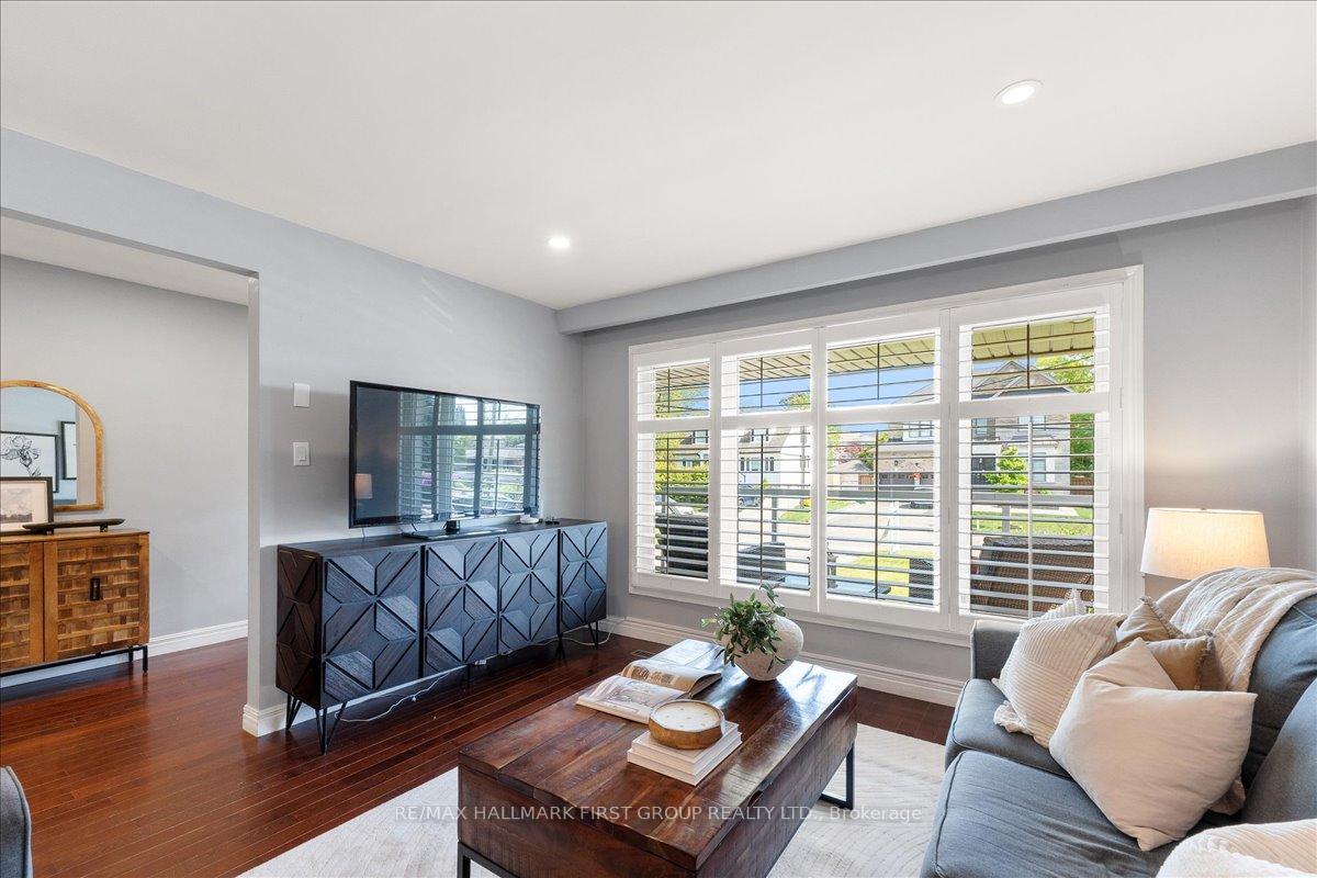 Photo 7 of 1288 Old Orchard Avenue, Pickering, Bay Ridges — HOMEH