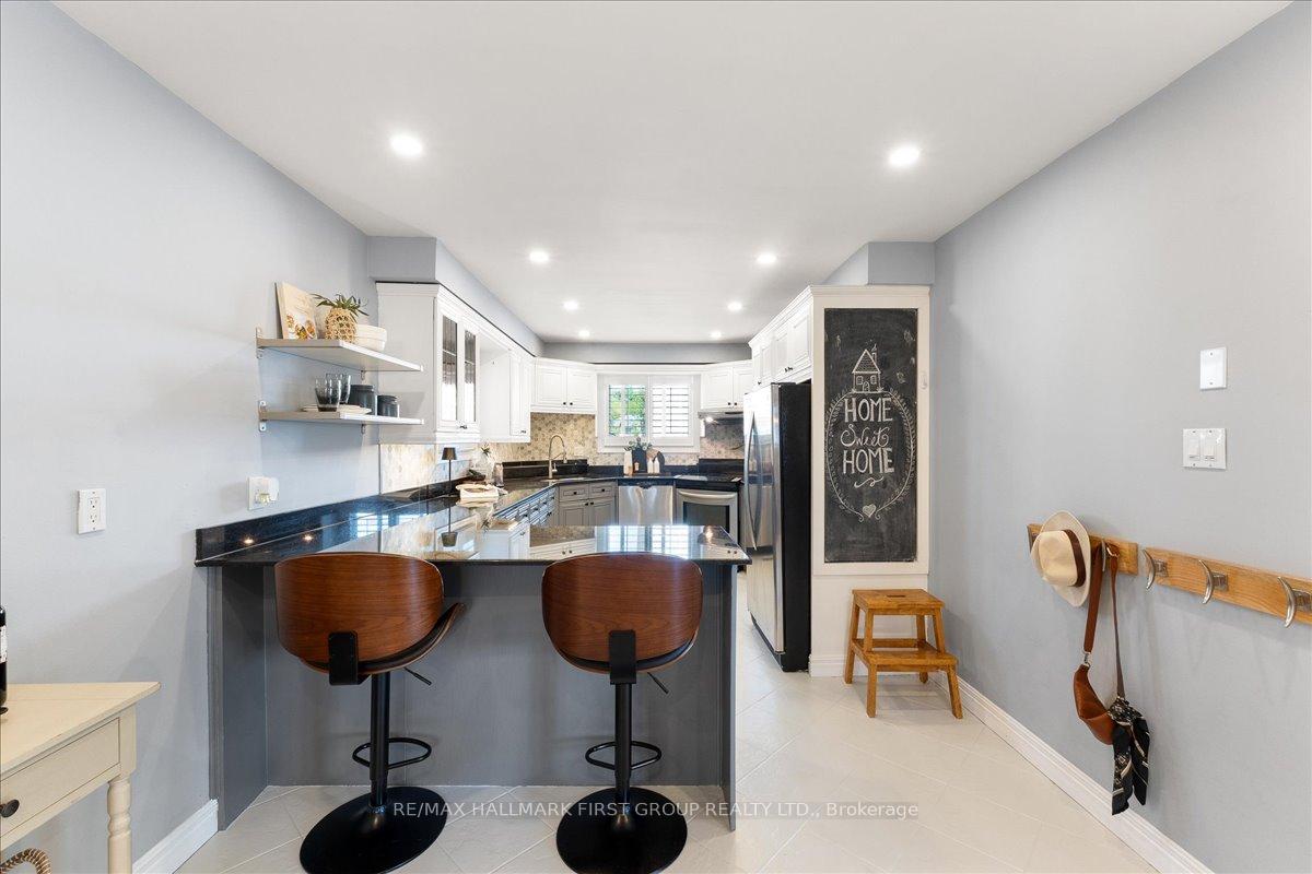 Photo 11 of 1288 Old Orchard Avenue, Pickering, Bay Ridges — HOMEH