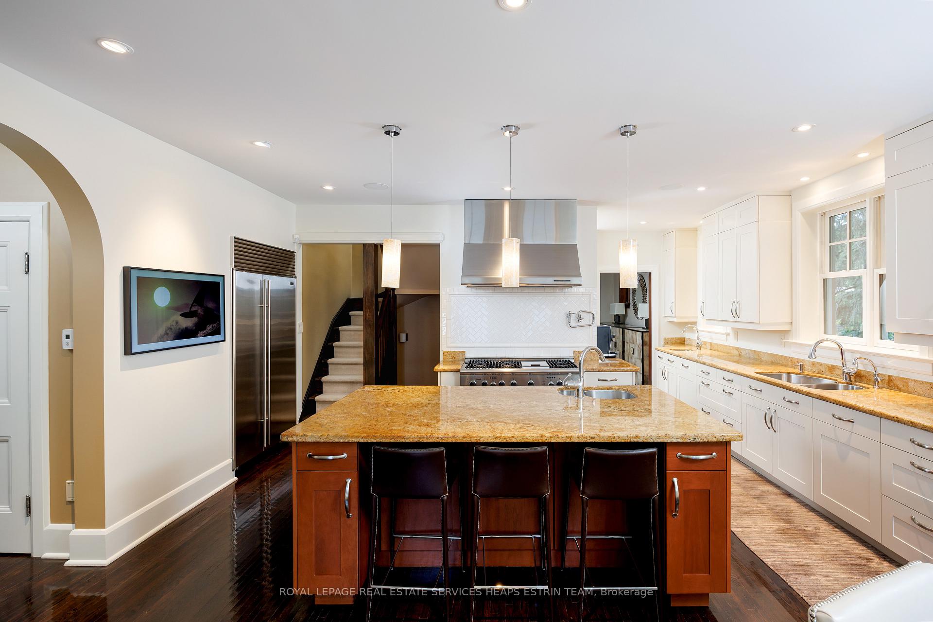 Photo 20 of 75 Queen Street, Guelph, St. George's — HOMEH