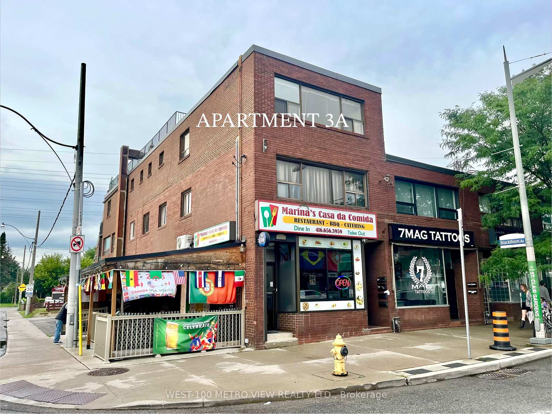 Front of Unit 3A, 1686 St Clair Avenue W