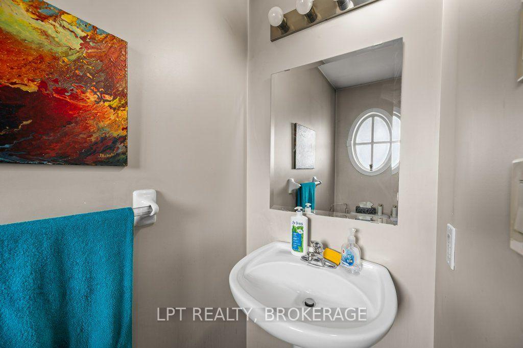 Photo 5 of 1559 Crimson Crescent, Kingston, City Northwest — HOMEH