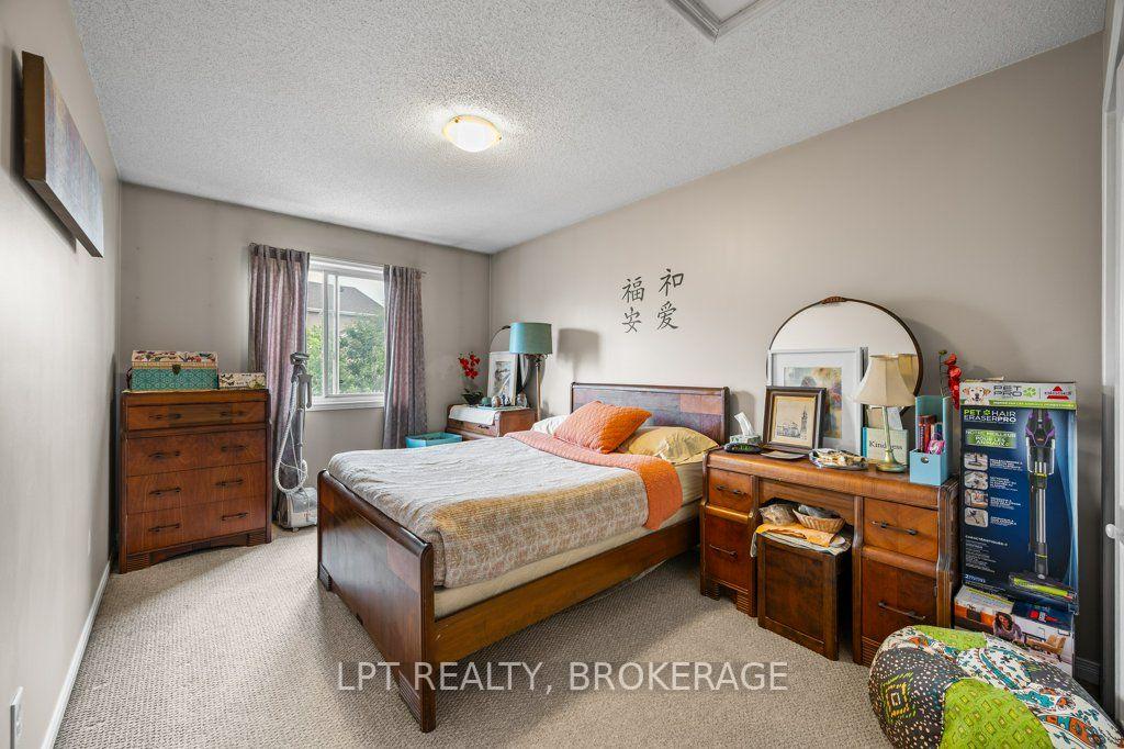 Photo 13 of 1559 Crimson Crescent, Kingston, City Northwest — HOMEH