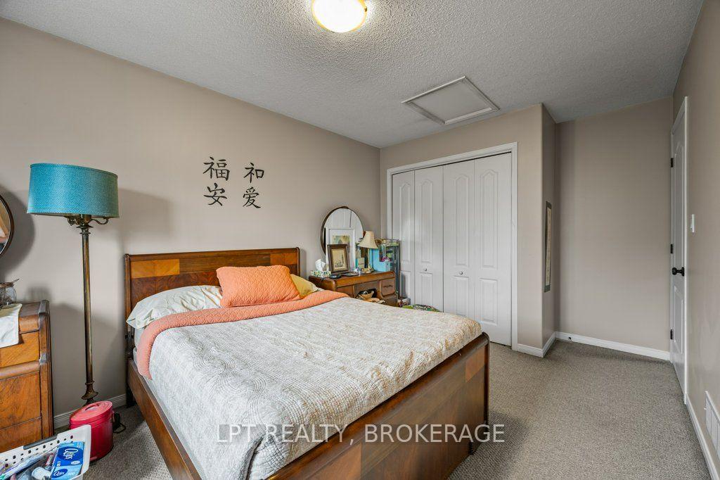 Photo 14 of 1559 Crimson Crescent, Kingston, City Northwest — HOMEH