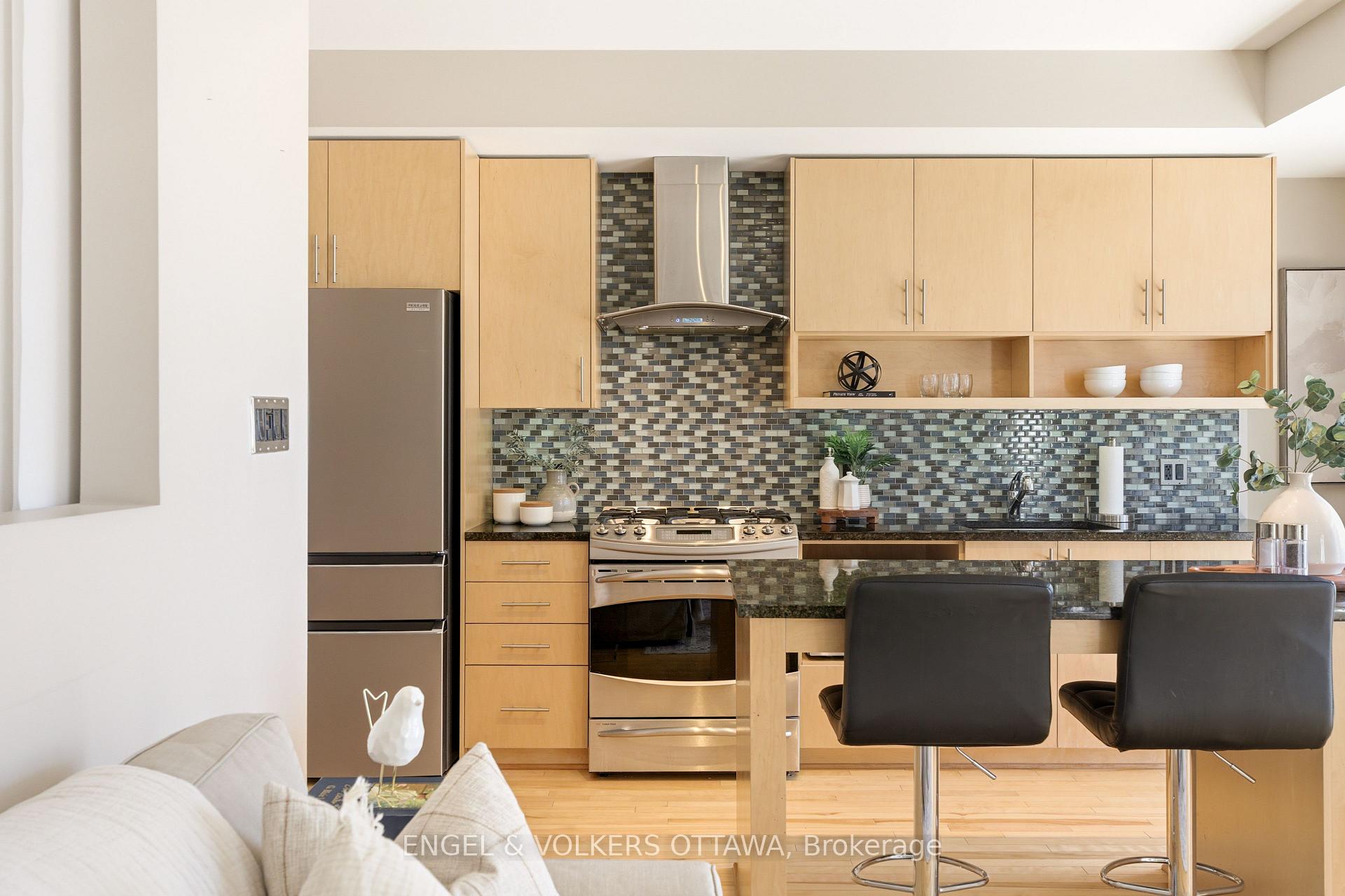 Photo 6 of Unit 310, 808 Bronson Avenue, Ottawa, Dows Lake — HOMEH