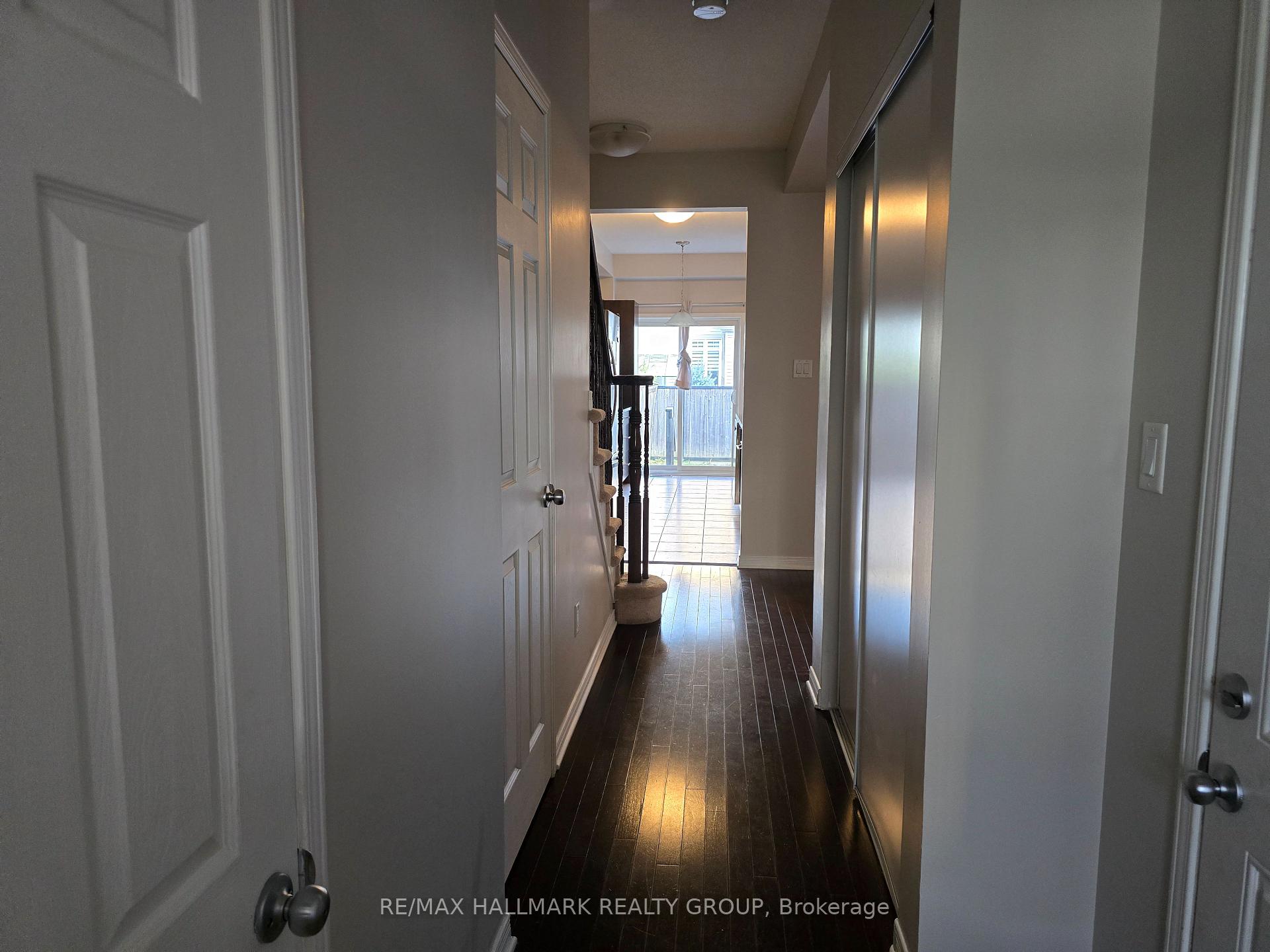 Photo 6 of 223 Livery Street, Ottawa, Kanata - Emerald Meadows/Trailwest — HOMEH
