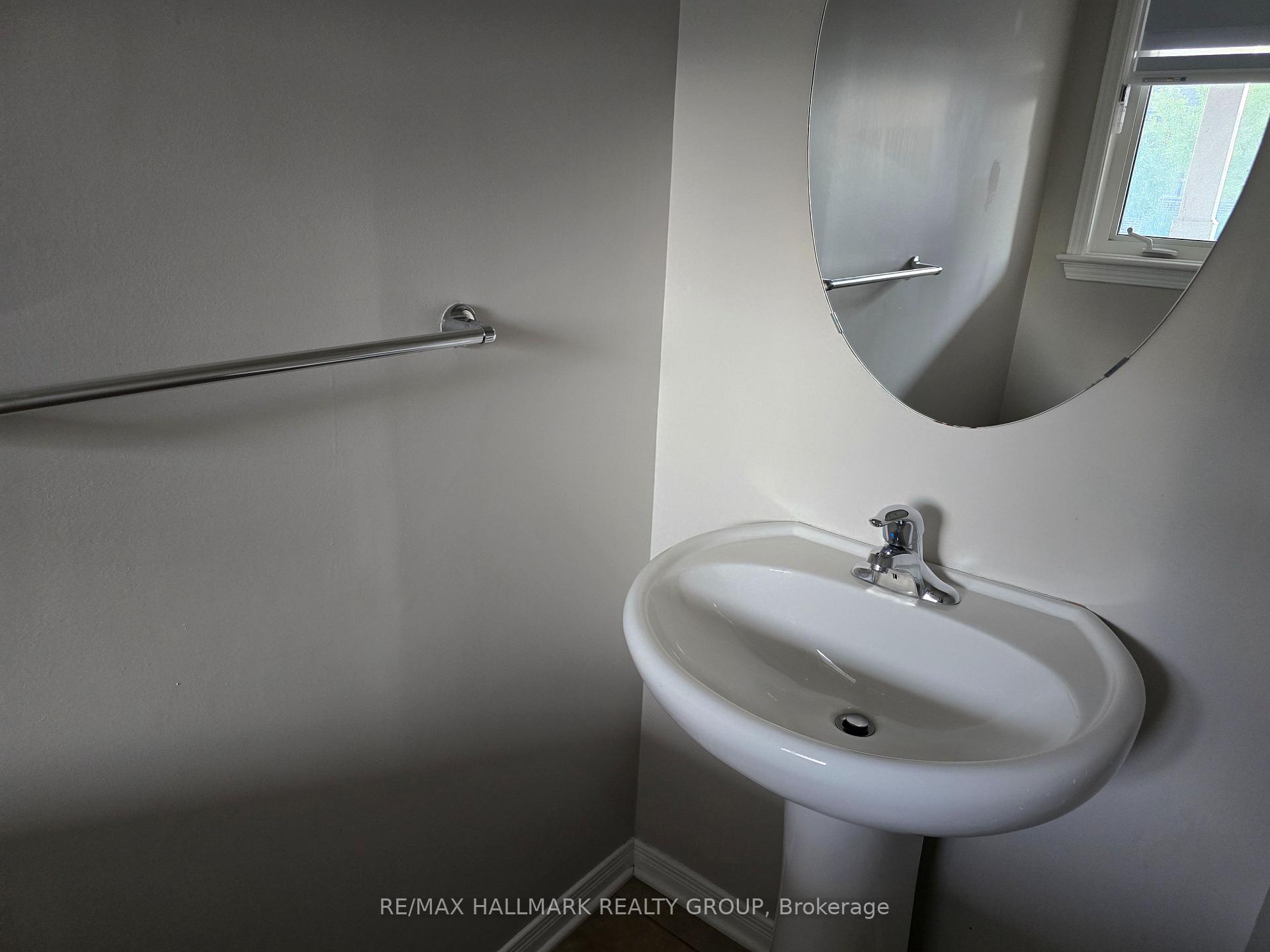Photo 7 of 223 Livery Street, Ottawa, Kanata - Emerald Meadows/Trailwest — HOMEH