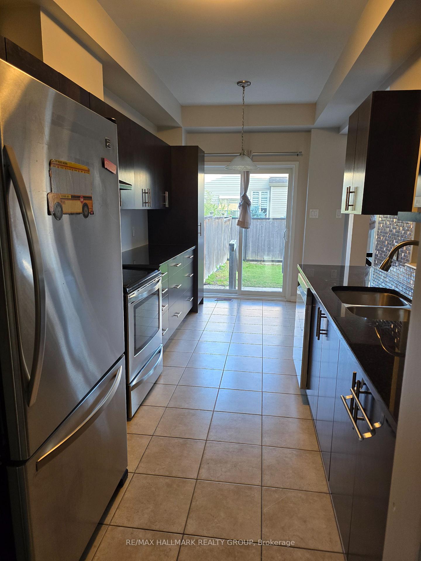 Photo 14 of 223 Livery Street, Ottawa, Kanata - Emerald Meadows/Trailwest — HOMEH