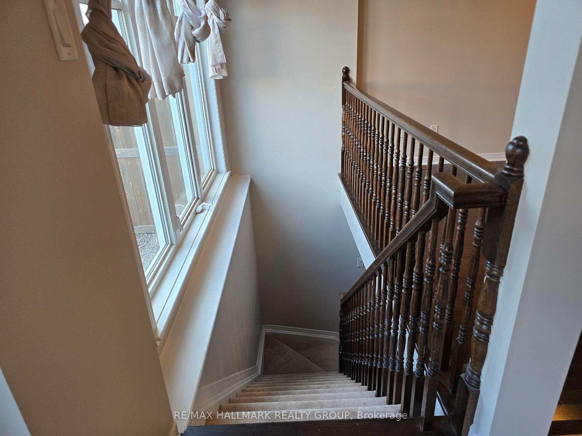 Photo 27 of 223 Livery Street, Ottawa, Kanata - Emerald Meadows/Trailwest — HOMEH