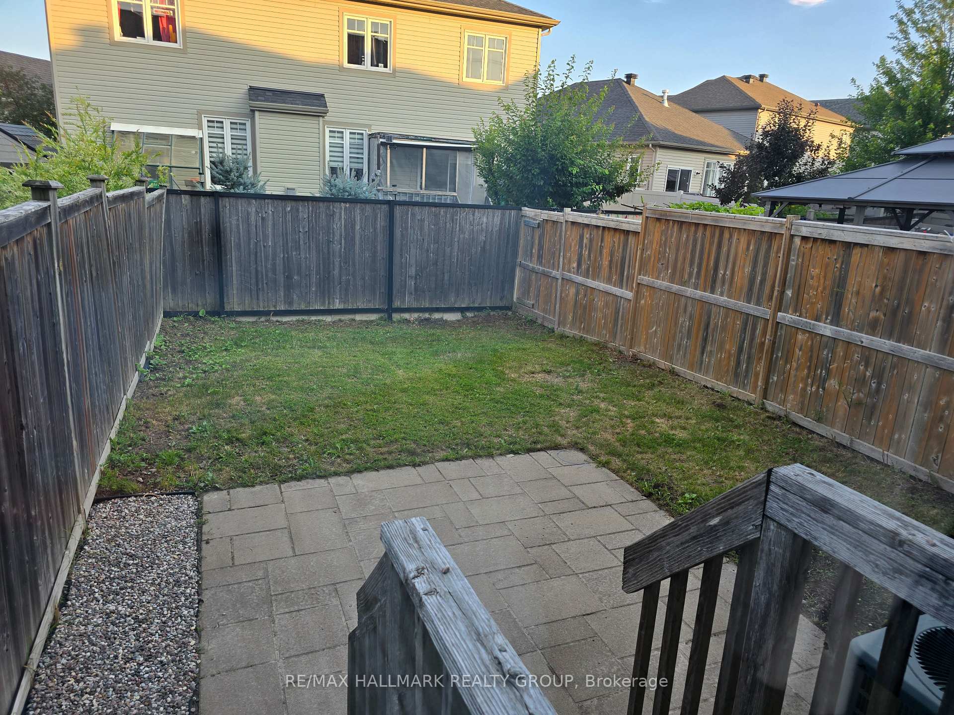 Photo 31 of 223 Livery Street, Ottawa, Kanata - Emerald Meadows/Trailwest — HOMEH