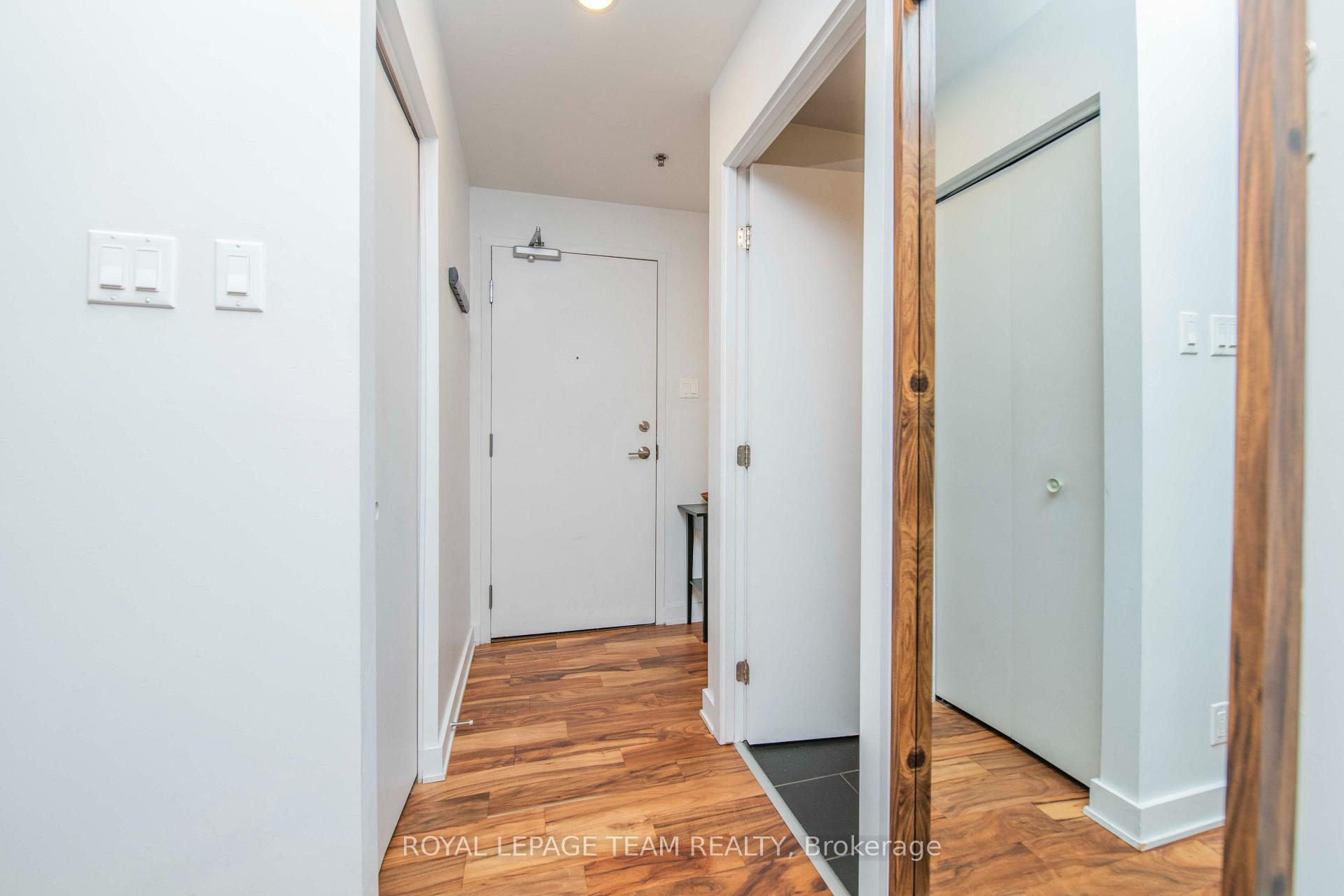 Photo 3 of Unit 306, 360 Mcleod Street, Ottawa, Ottawa Centre — HOMEH
