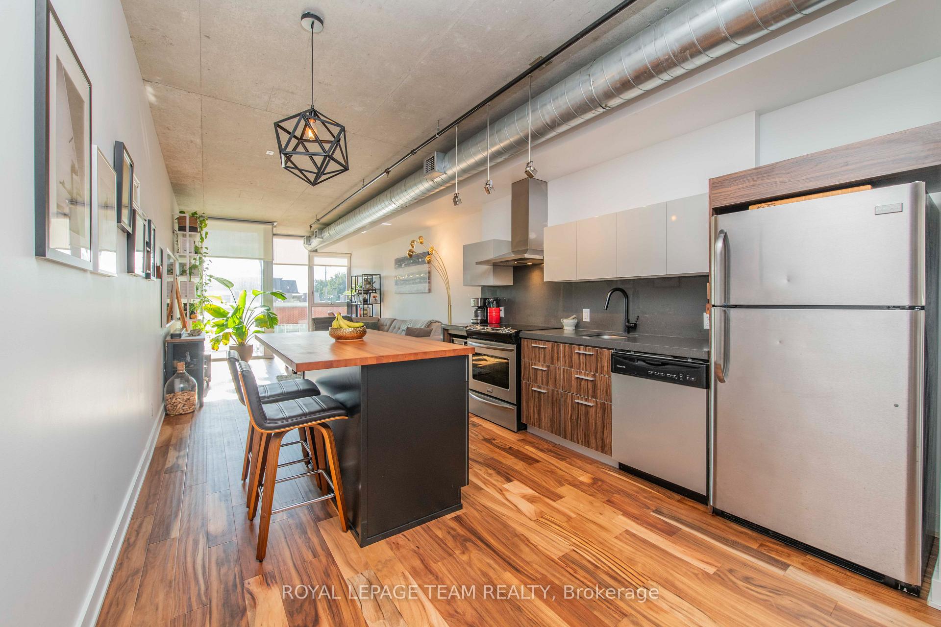 Photo 4 of Unit 306, 360 Mcleod Street, Ottawa, Ottawa Centre — HOMEH