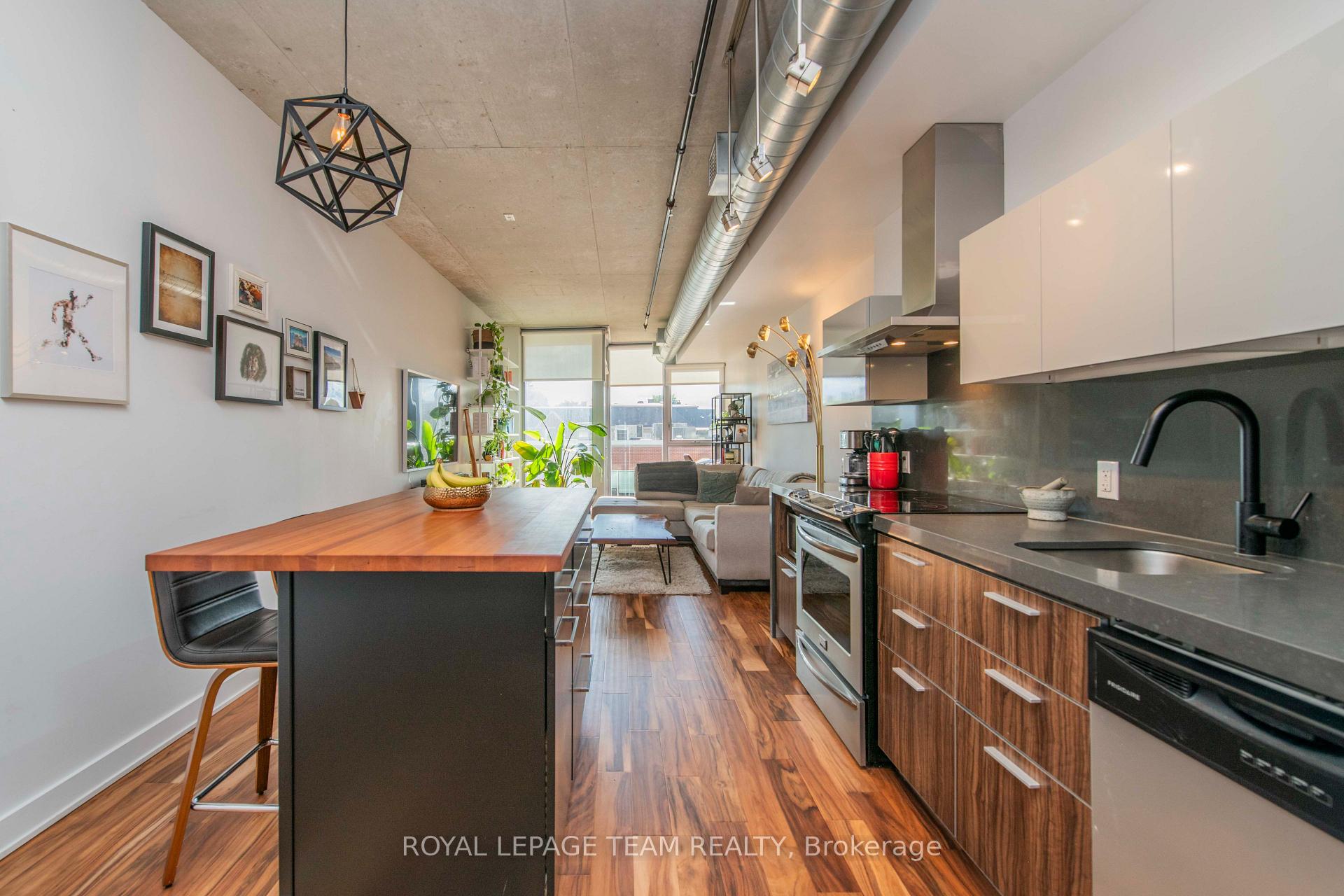 Photo 5 of Unit 306, 360 Mcleod Street, Ottawa, Ottawa Centre — HOMEH