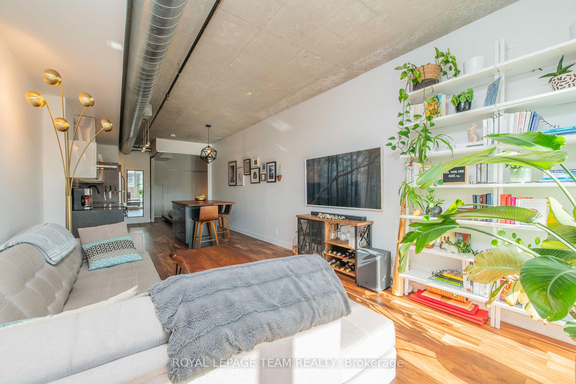 Photo 10 of Unit 306, 360 Mcleod Street, Ottawa, Ottawa Centre — HOMEH