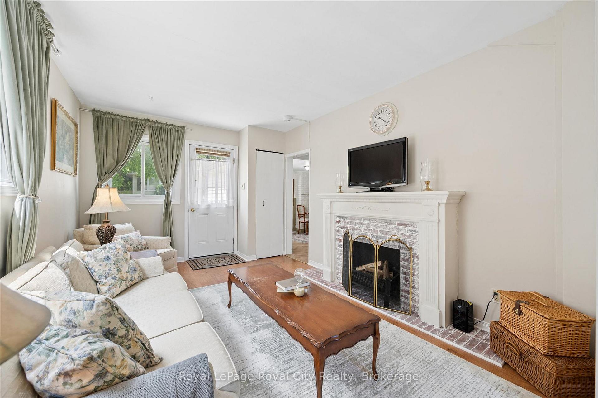 Photo 9 of 10 Macville Avenue, Kitchener, Bridgeport — HOMEH
