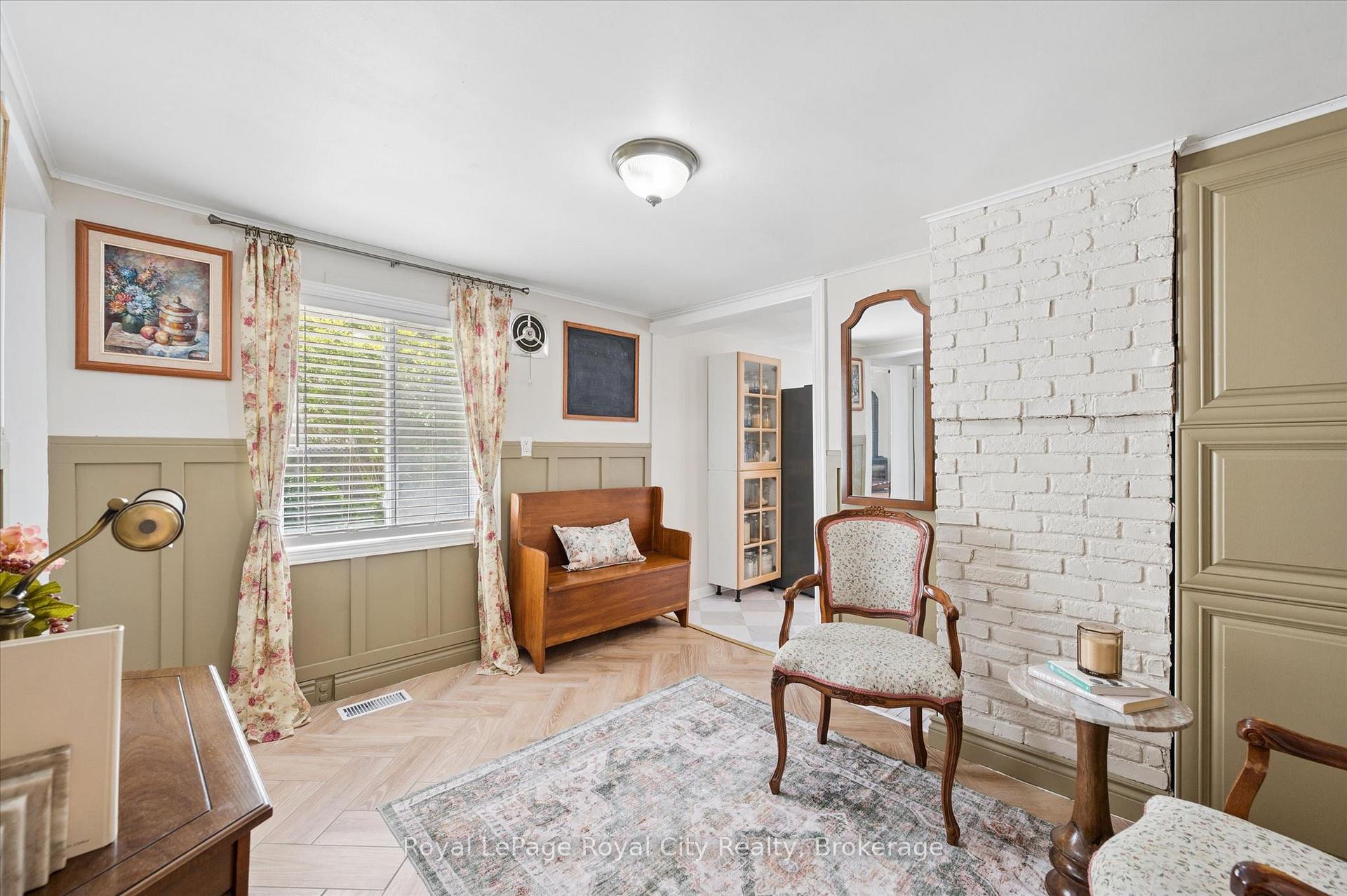Photo 13 of 10 Macville Avenue, Kitchener, Bridgeport — HOMEH
