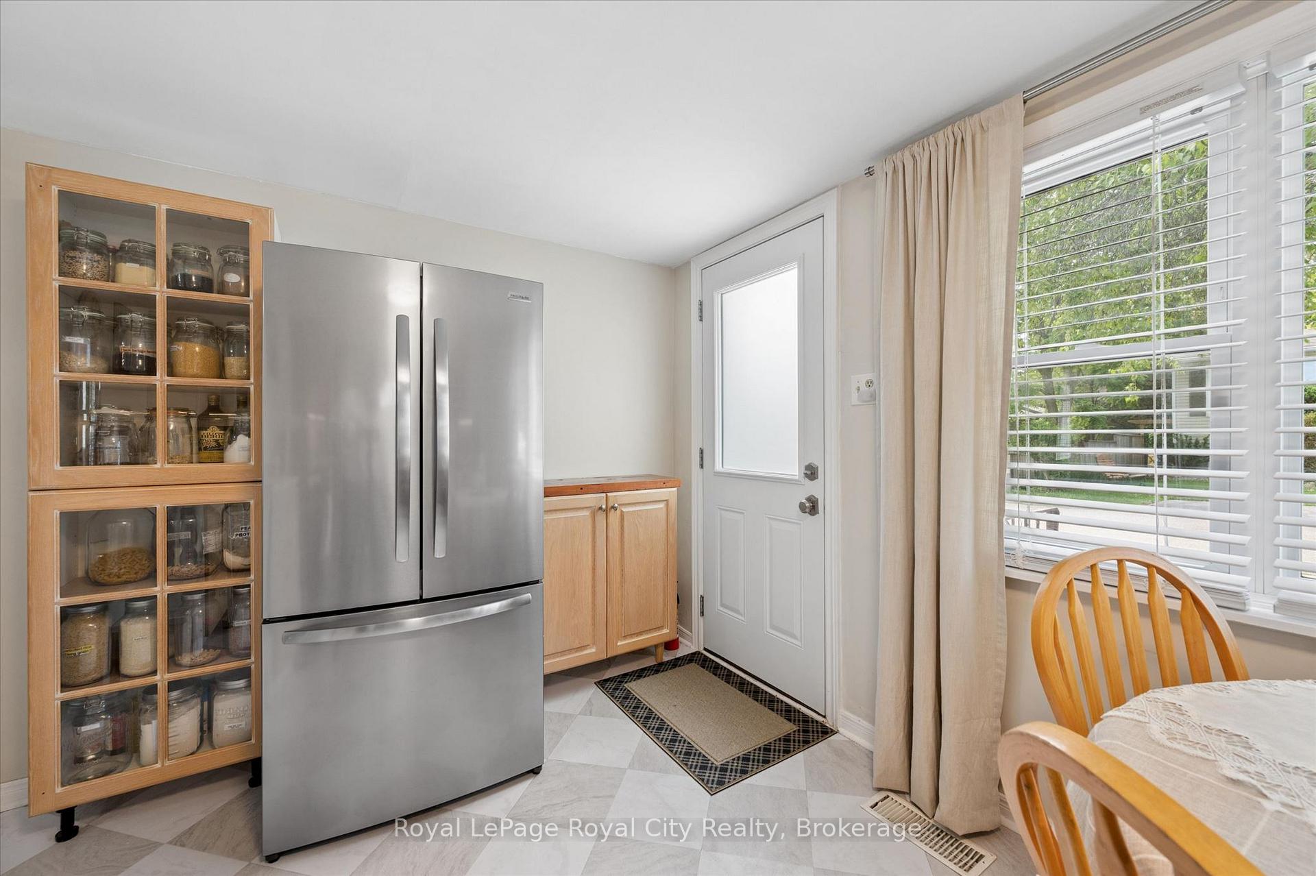Photo 17 of 10 Macville Avenue, Kitchener, Bridgeport — HOMEH