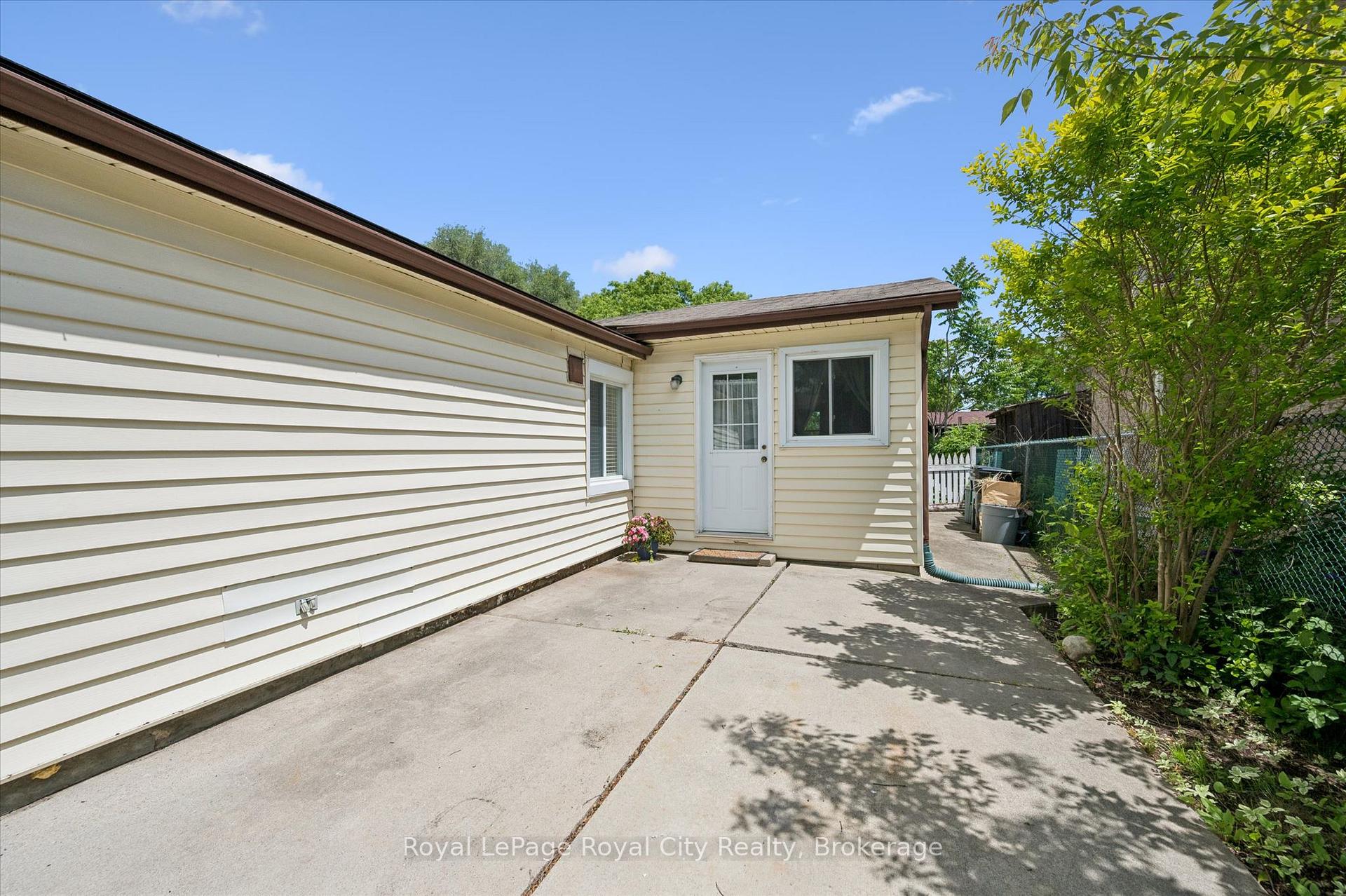 Photo 21 of 10 Macville Avenue, Kitchener, Bridgeport — HOMEH