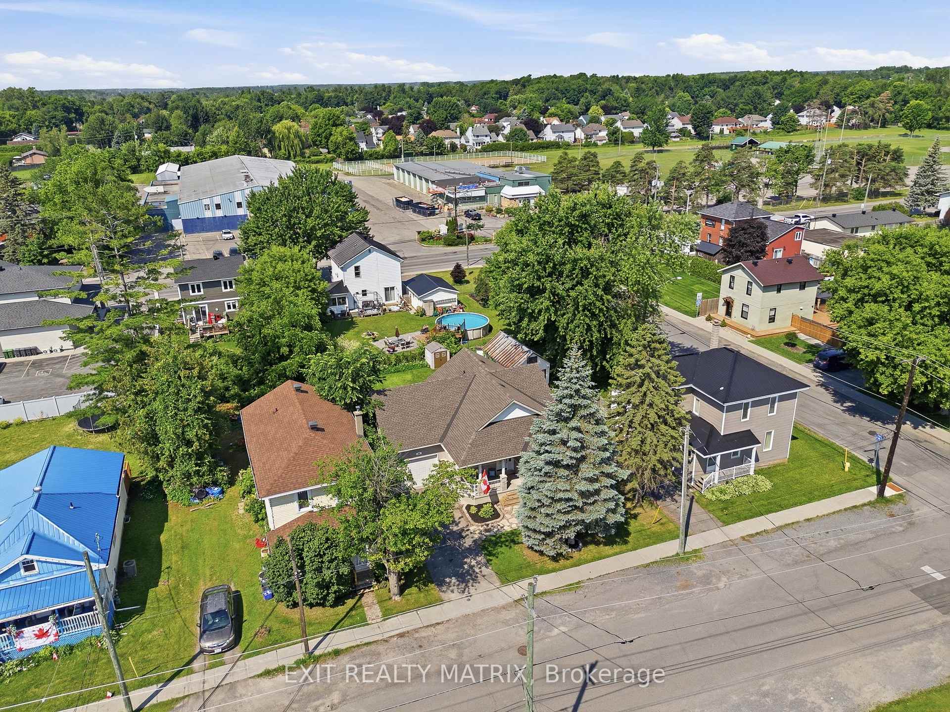 Photo 37 of 59 First Avenue, Russell, Village of Russell — HOMEH
