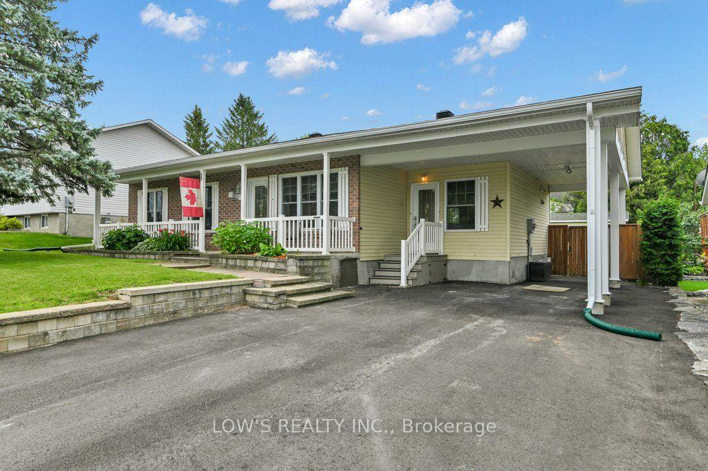 Photo 3 of 153 Home Avenue, Champlain, Vankleek Hill — HOMEH