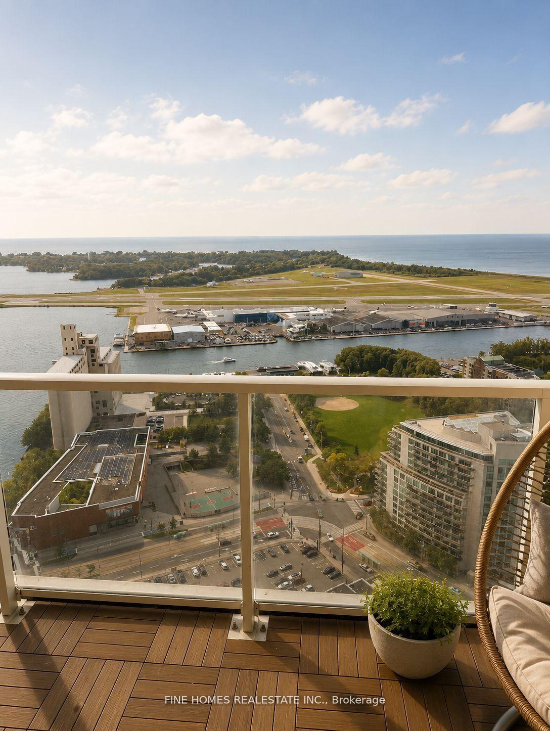 Photo 2 of Unit 4502, 17 Bathurst Street, Toronto, Waterfront Communities — HOMEH