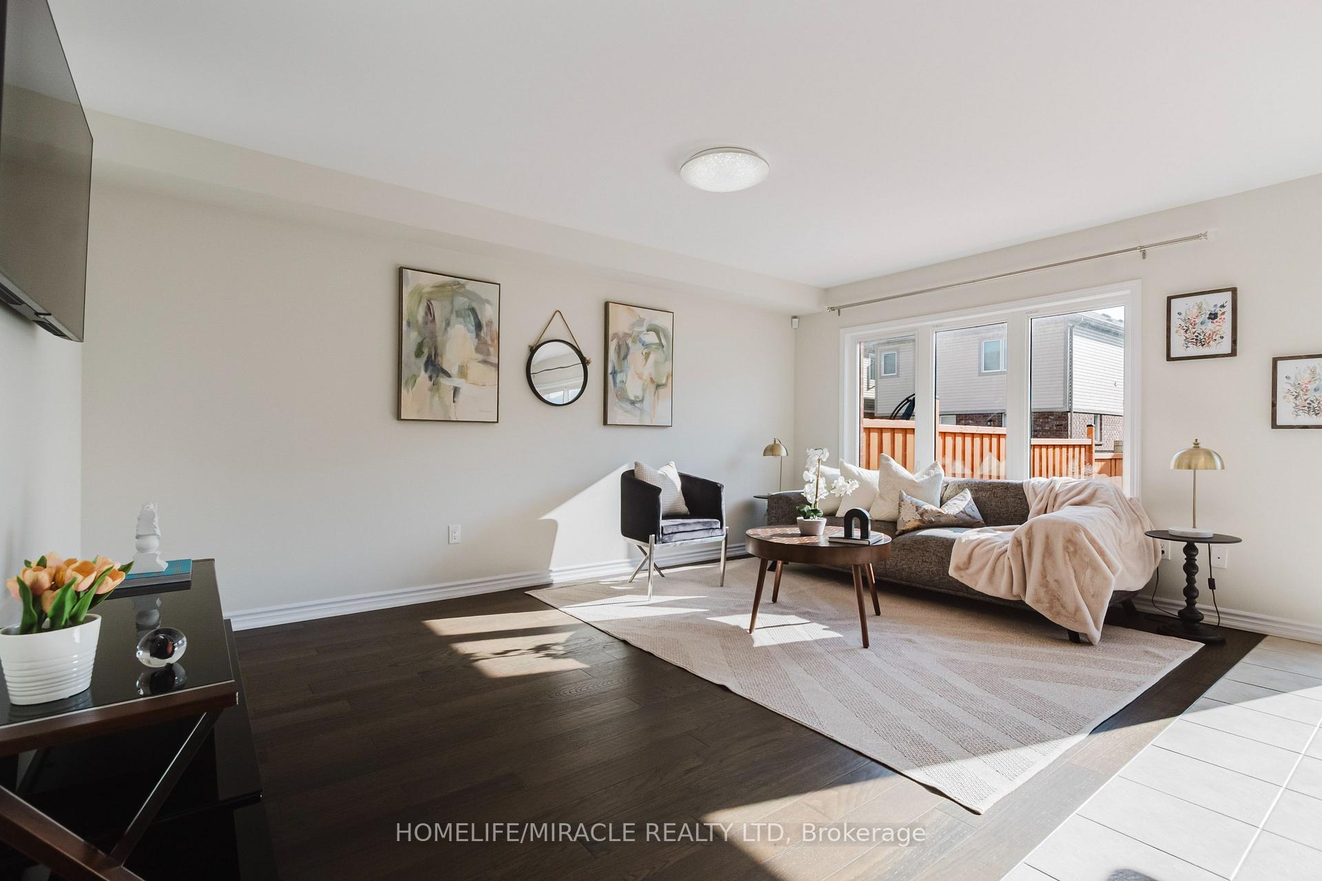 Photo 9 of 13 Arbourview Crescent, Kitchener, Trussler — HOMEH