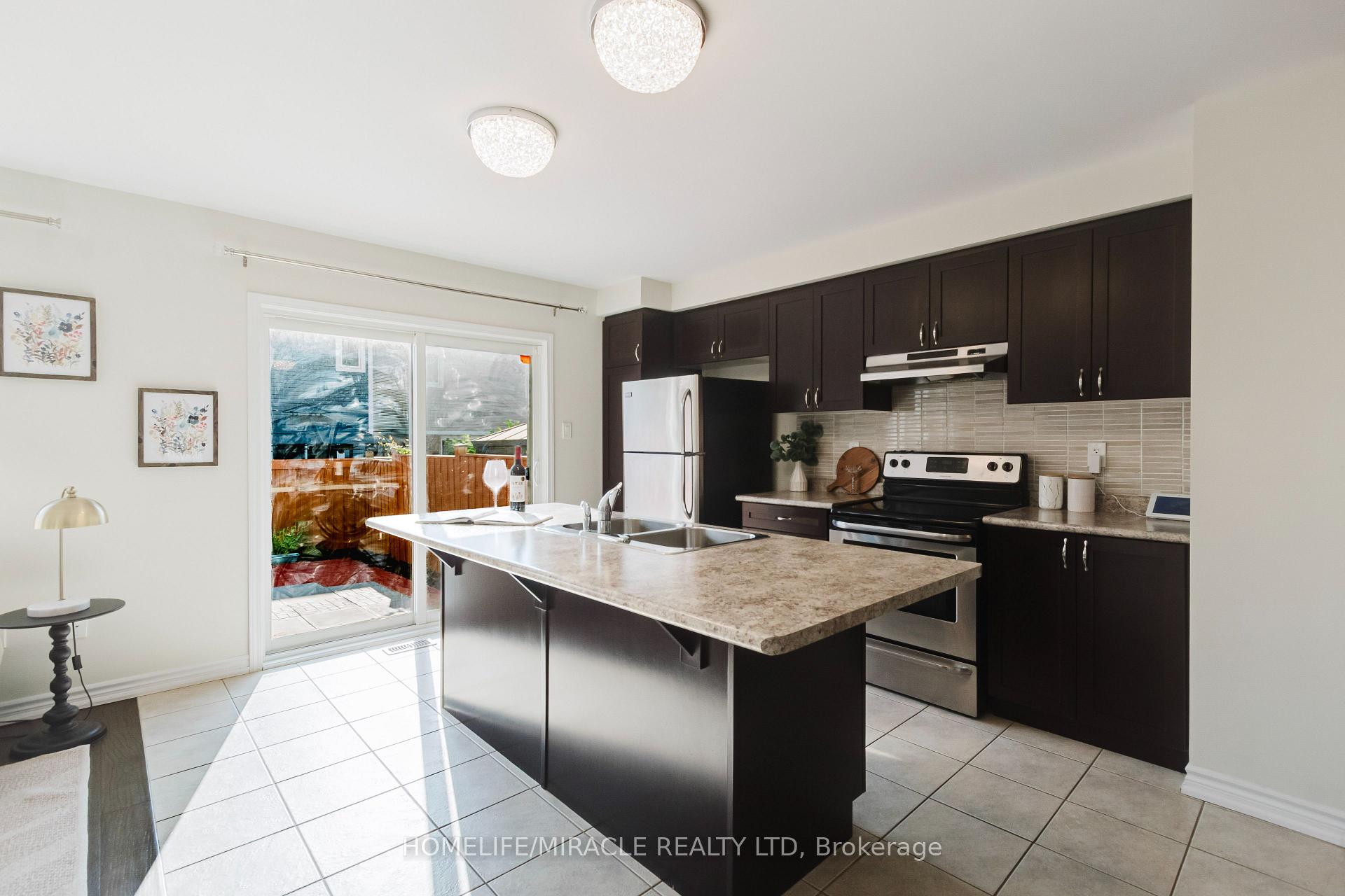 Photo 13 of 13 Arbourview Crescent, Kitchener, Trussler — HOMEH