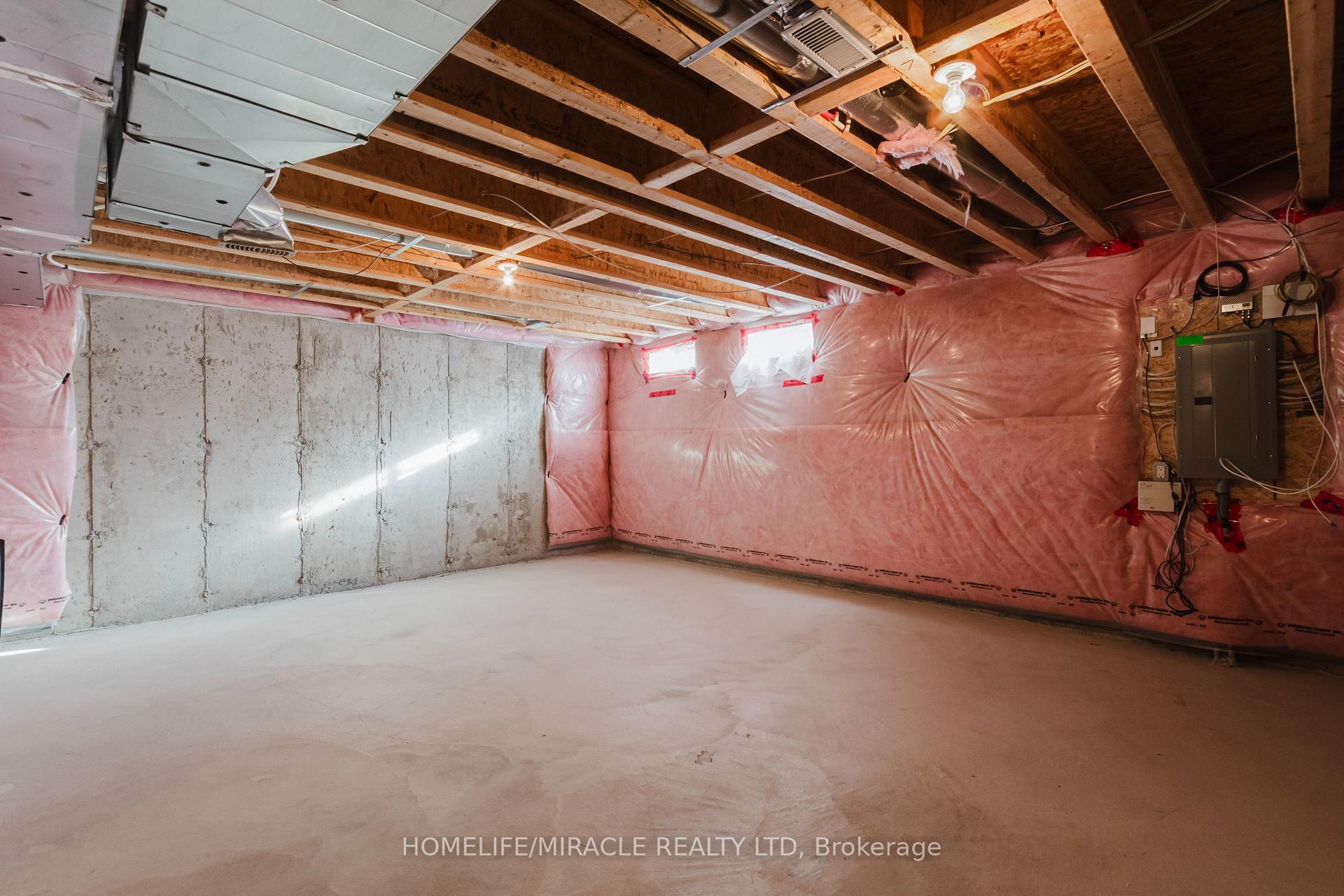 Photo 29 of 13 Arbourview Crescent, Kitchener, Trussler — HOMEH