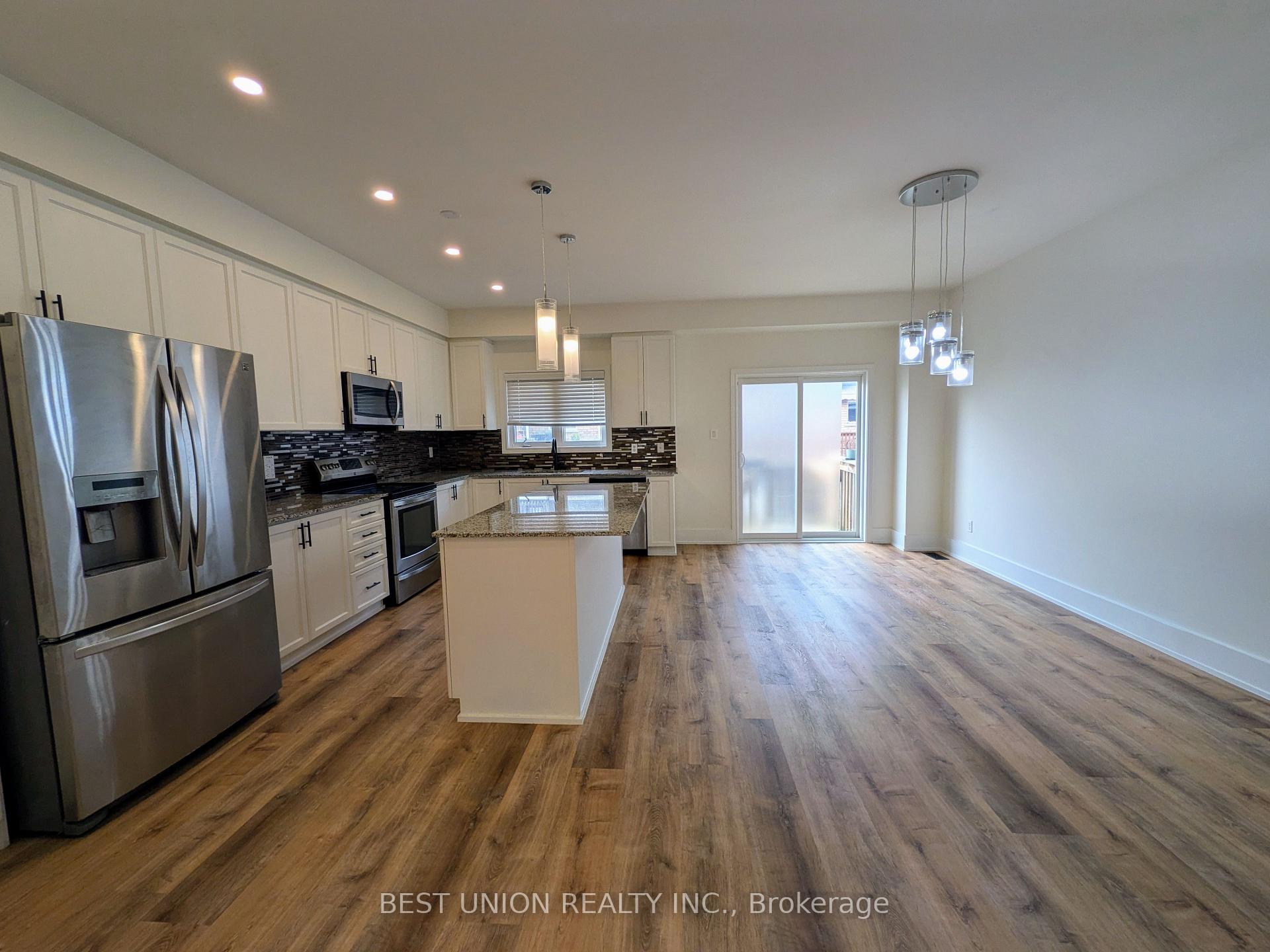 Photo 2 of 1596 Brandy Court, Pickering, Duffin Heights — HOMEH