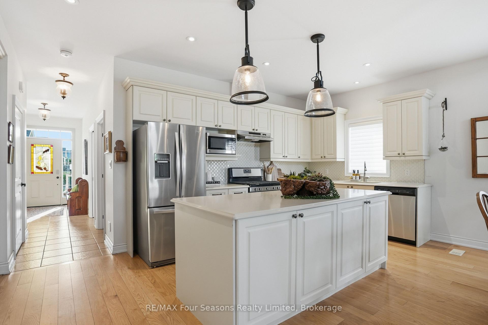 Photo 6 of Unit 33, 34 Kari Crescent, Collingwood — HOMEH