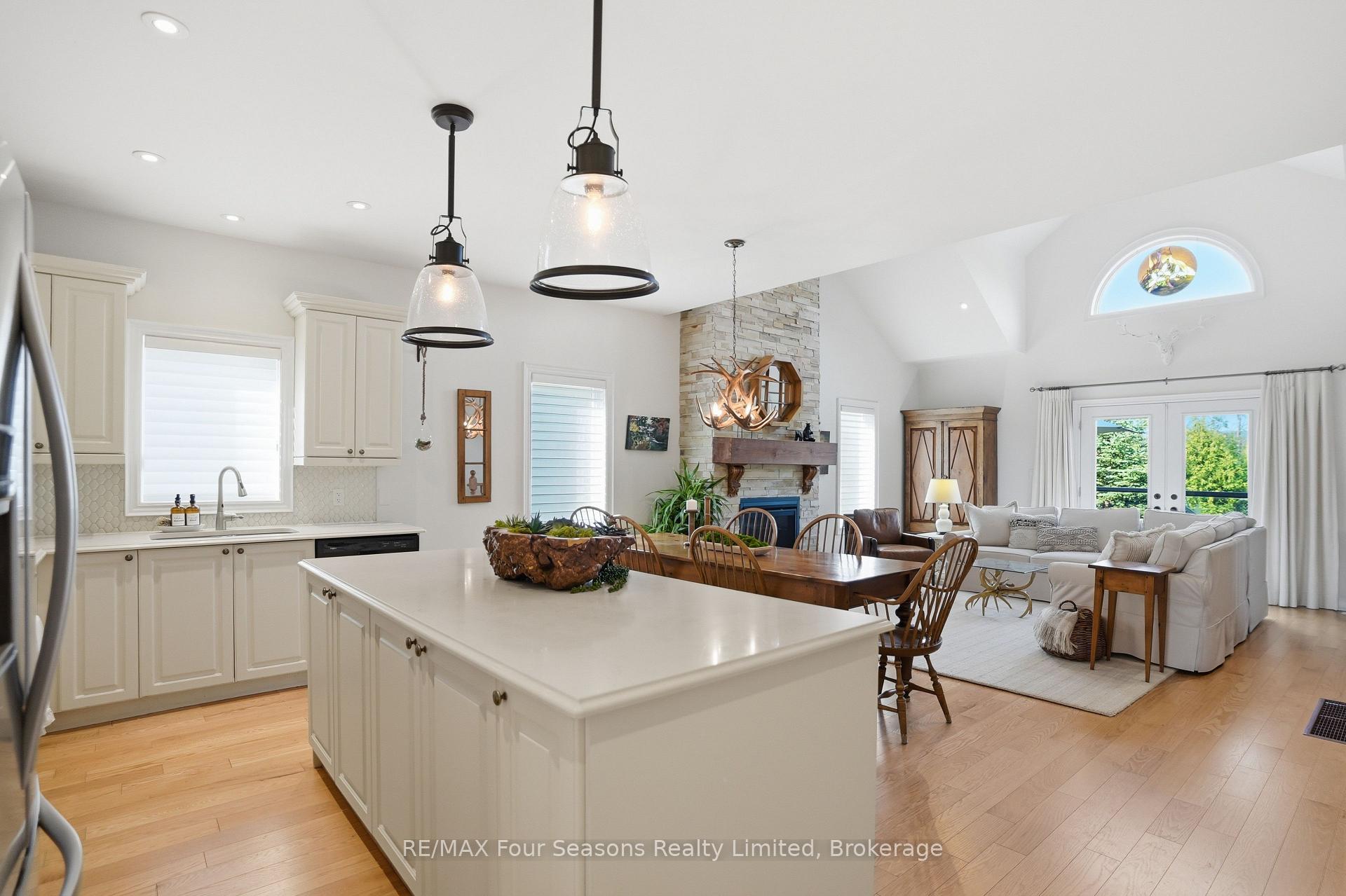 Photo 8 of Unit 33, 34 Kari Crescent, Collingwood — HOMEH