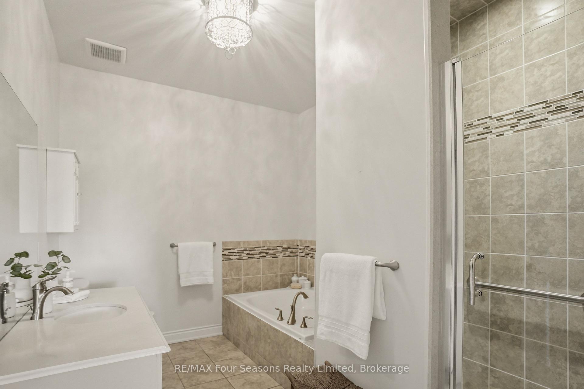 Photo 17 of Unit 33, 34 Kari Crescent, Collingwood — HOMEH