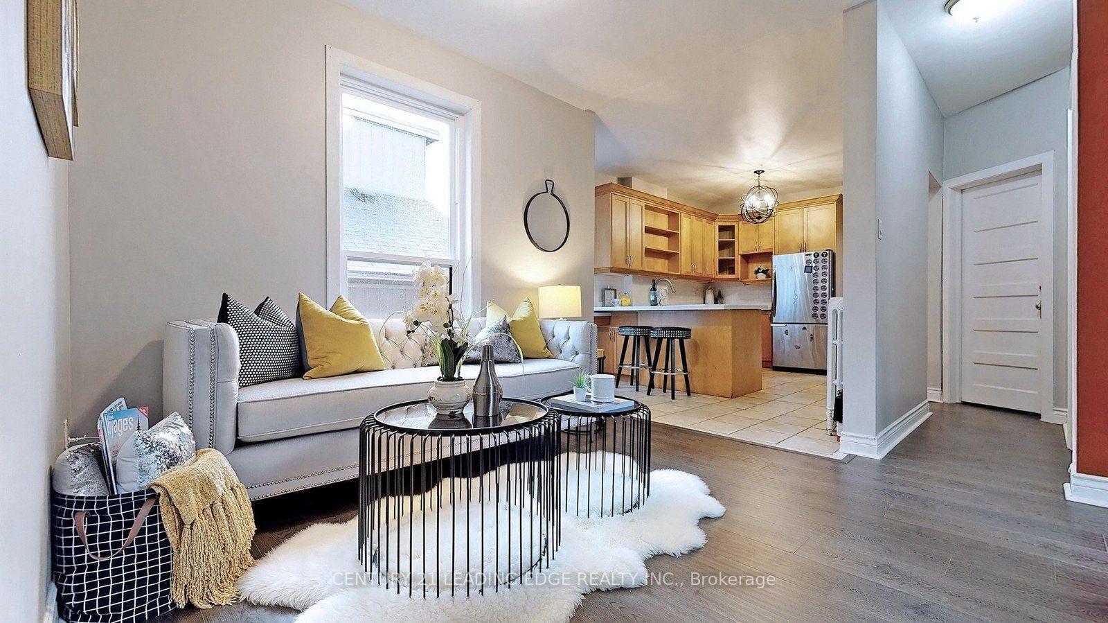 Photo 2 of Unit UPPER LEVEL, 233 Borden Street, Toronto, University — HOMEH