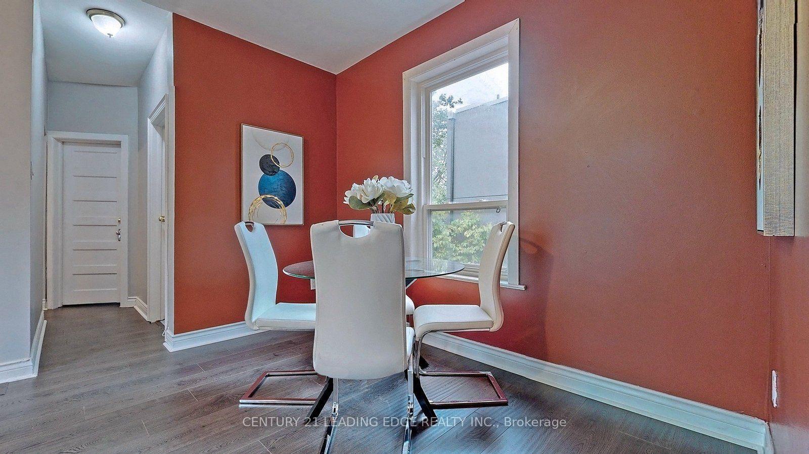 Photo 6 of Unit UPPER LEVEL, 233 Borden Street, Toronto, University — HOMEH