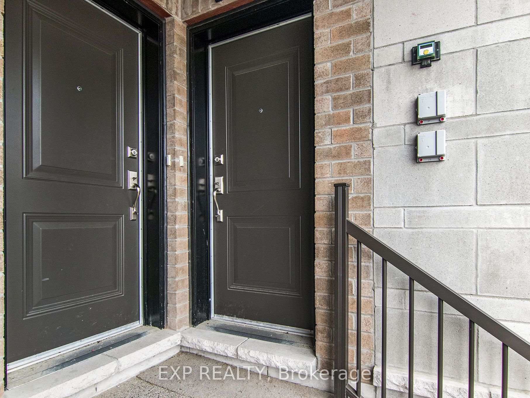 Photo 6 of 17 Carabiner Private, Ottawa, Mer Bleue/Bradley Estates/Anderson Park — HOMEH