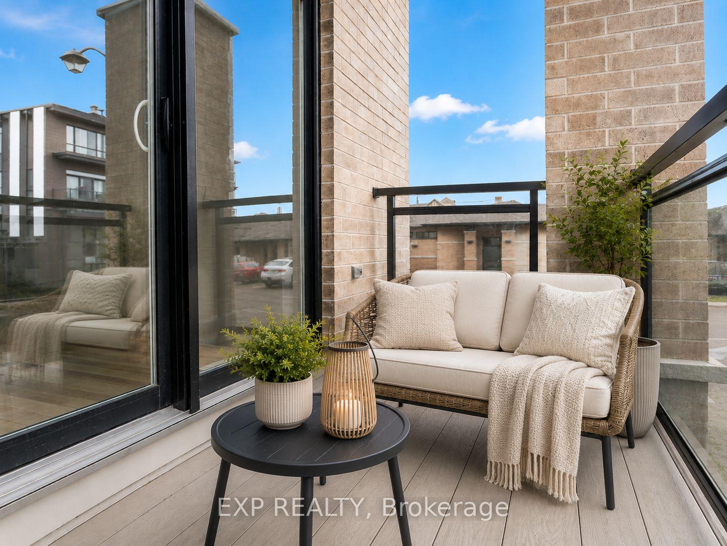 Photo 12 of 17 Carabiner Private, Ottawa, Mer Bleue/Bradley Estates/Anderson Park — HOMEH