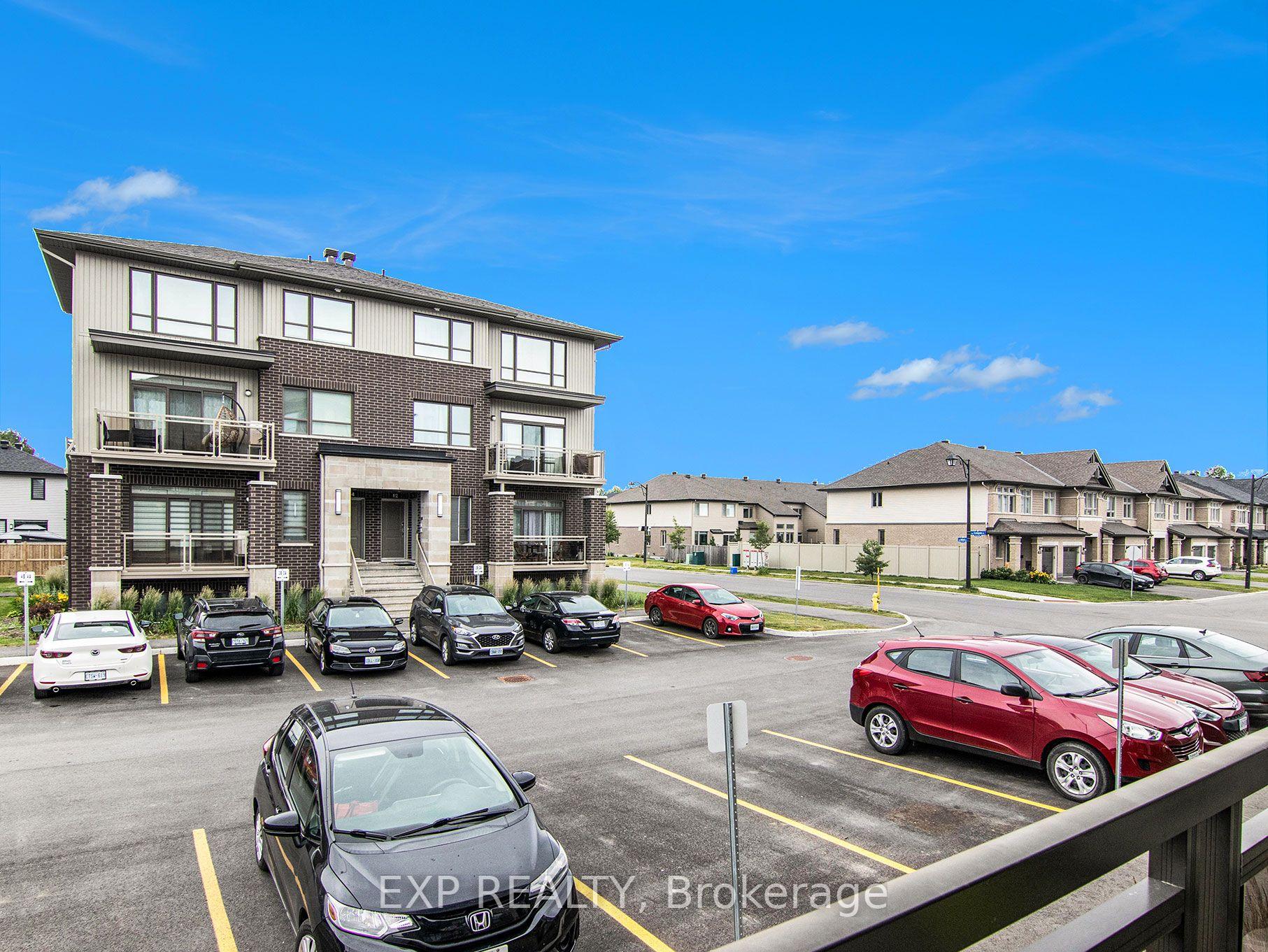 Photo 14 of 17 Carabiner Private, Ottawa, Mer Bleue/Bradley Estates/Anderson Park — HOMEH