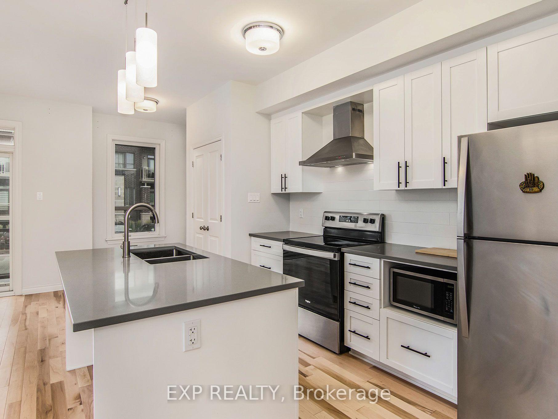 Photo 19 of 17 Carabiner Private, Ottawa, Mer Bleue/Bradley Estates/Anderson Park — HOMEH
