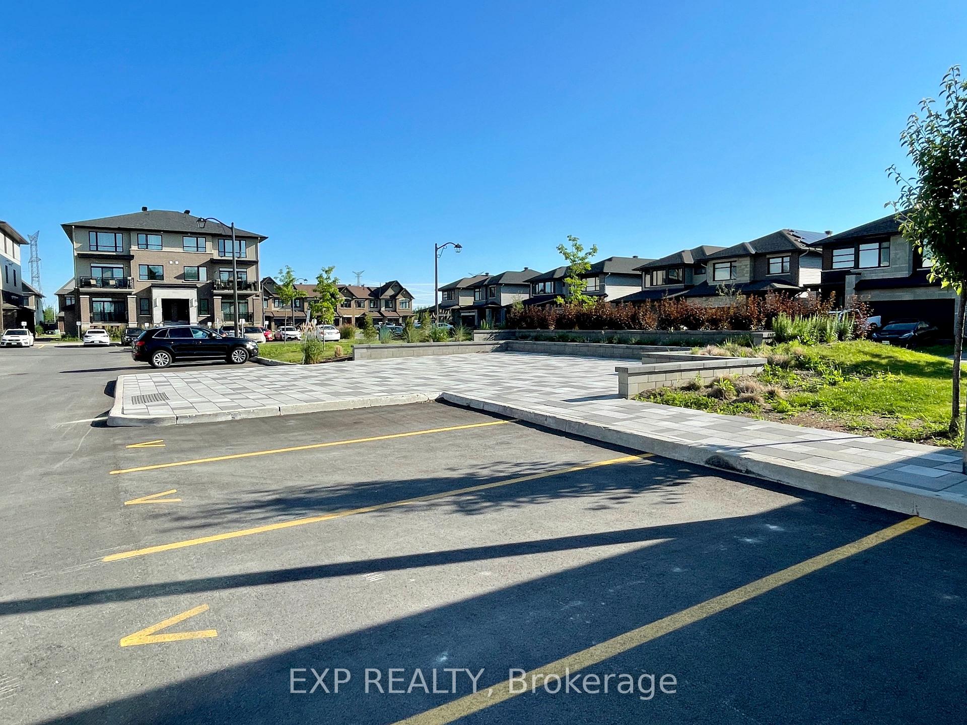 Photo 35 of 17 Carabiner Private, Ottawa, Mer Bleue/Bradley Estates/Anderson Park — HOMEH
